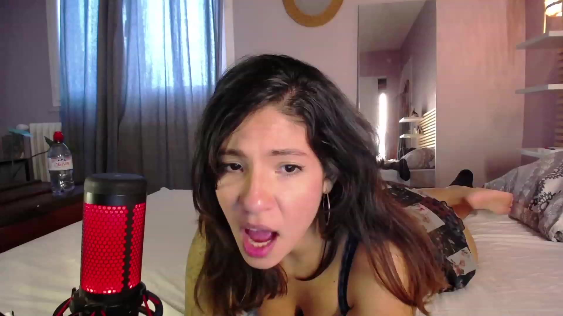 Gallery image thumbnail from Aless_____'s myfreecams stream on, 12/07/2022, 13:14 image 10 of 20