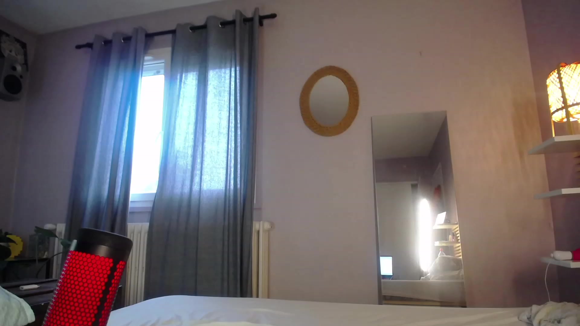 Gallery image thumbnail from Aless_____'s myfreecams stream on, 12/10/2022, 17:04 image 3 of 20