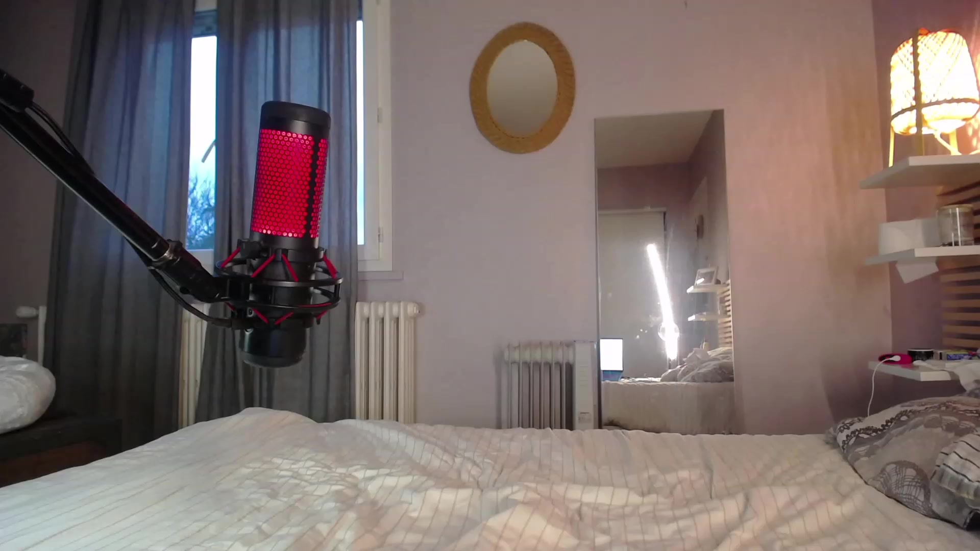 Gallery image thumbnail from Aless_____'s myfreecams stream on, 12/23/2022, 15:51 image 10 of 20