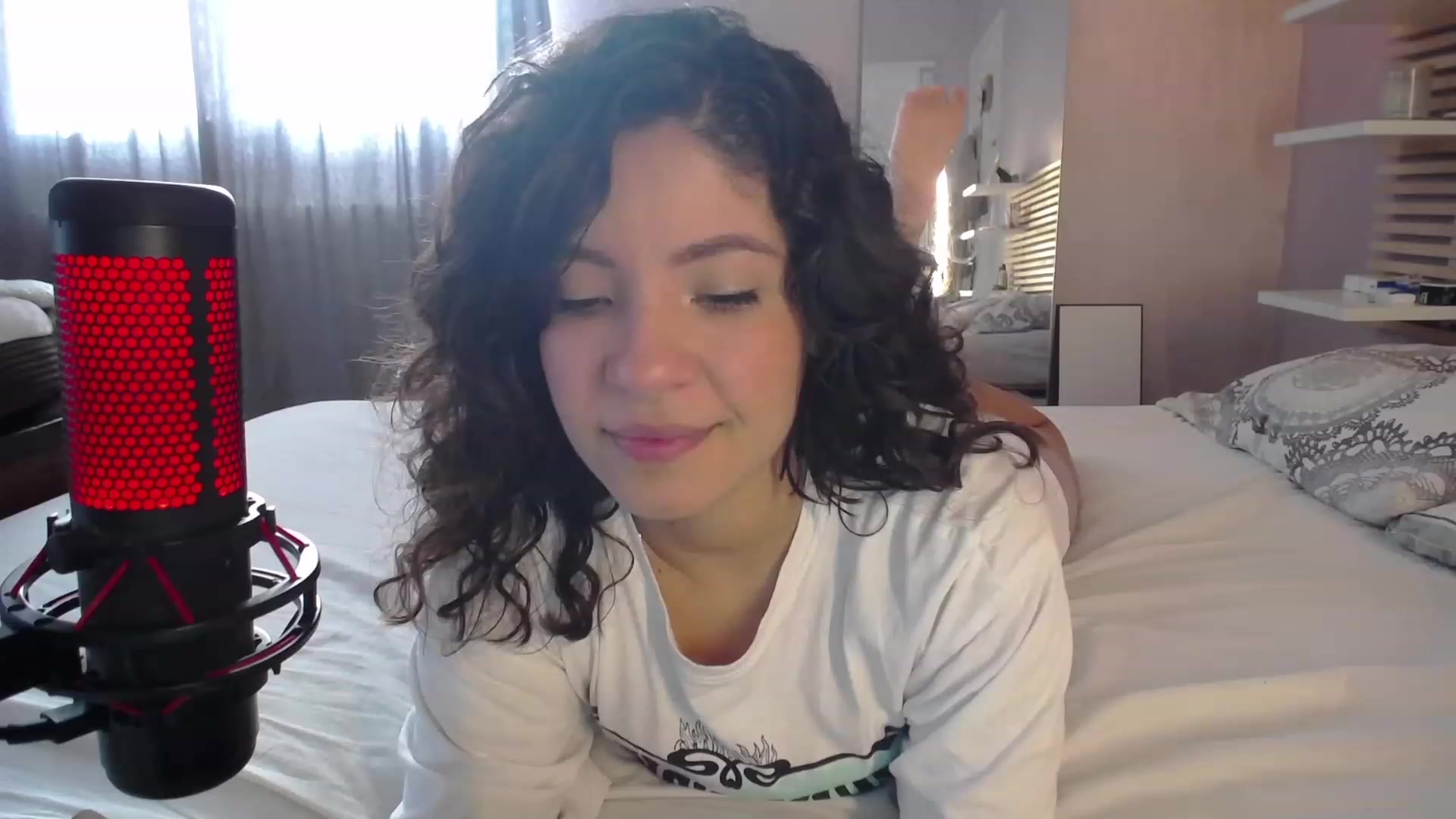 Gallery image thumbnail from Aless_____'s myfreecams stream on, 12/28/2022, 16:03 image 1 of 20