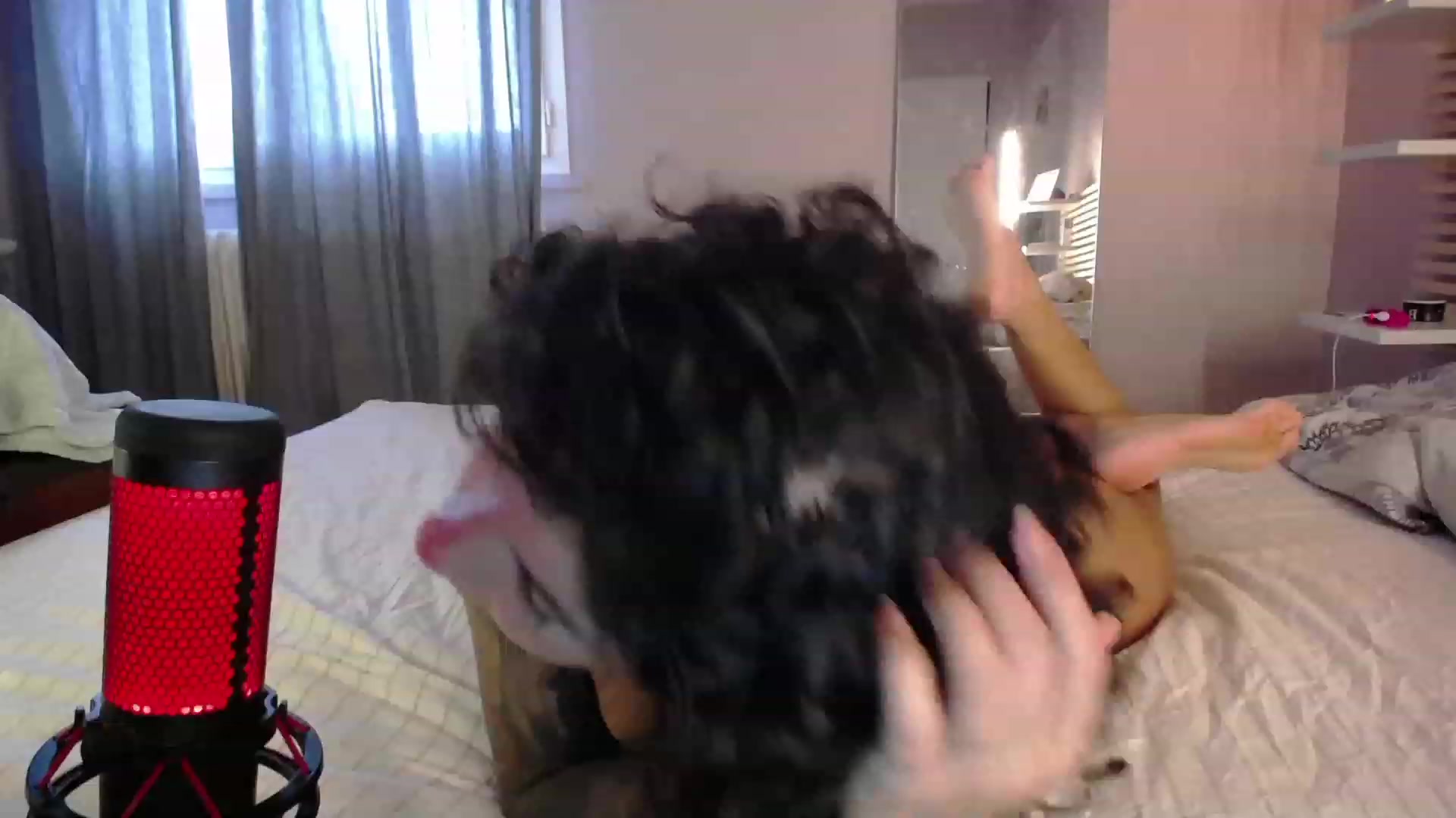 Gallery image thumbnail from Aless_____'s myfreecams stream on, 01/08/2023, 14:43 image 6 of 20
