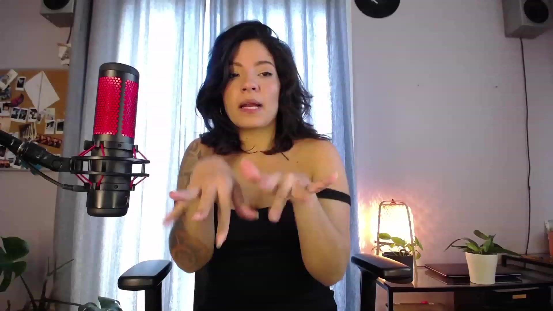 Gallery image thumbnail from Aless_____'s myfreecams stream on, 01/15/2023, 13:27 image 15 of 20