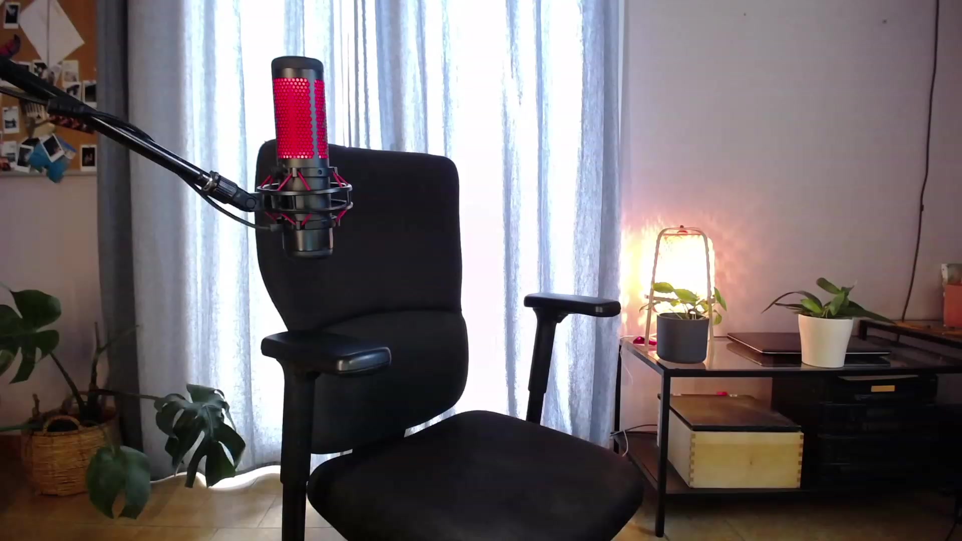 Gallery image thumbnail from Aless_____'s myfreecams stream on, 01/15/2023, 13:27 image 1 of 20