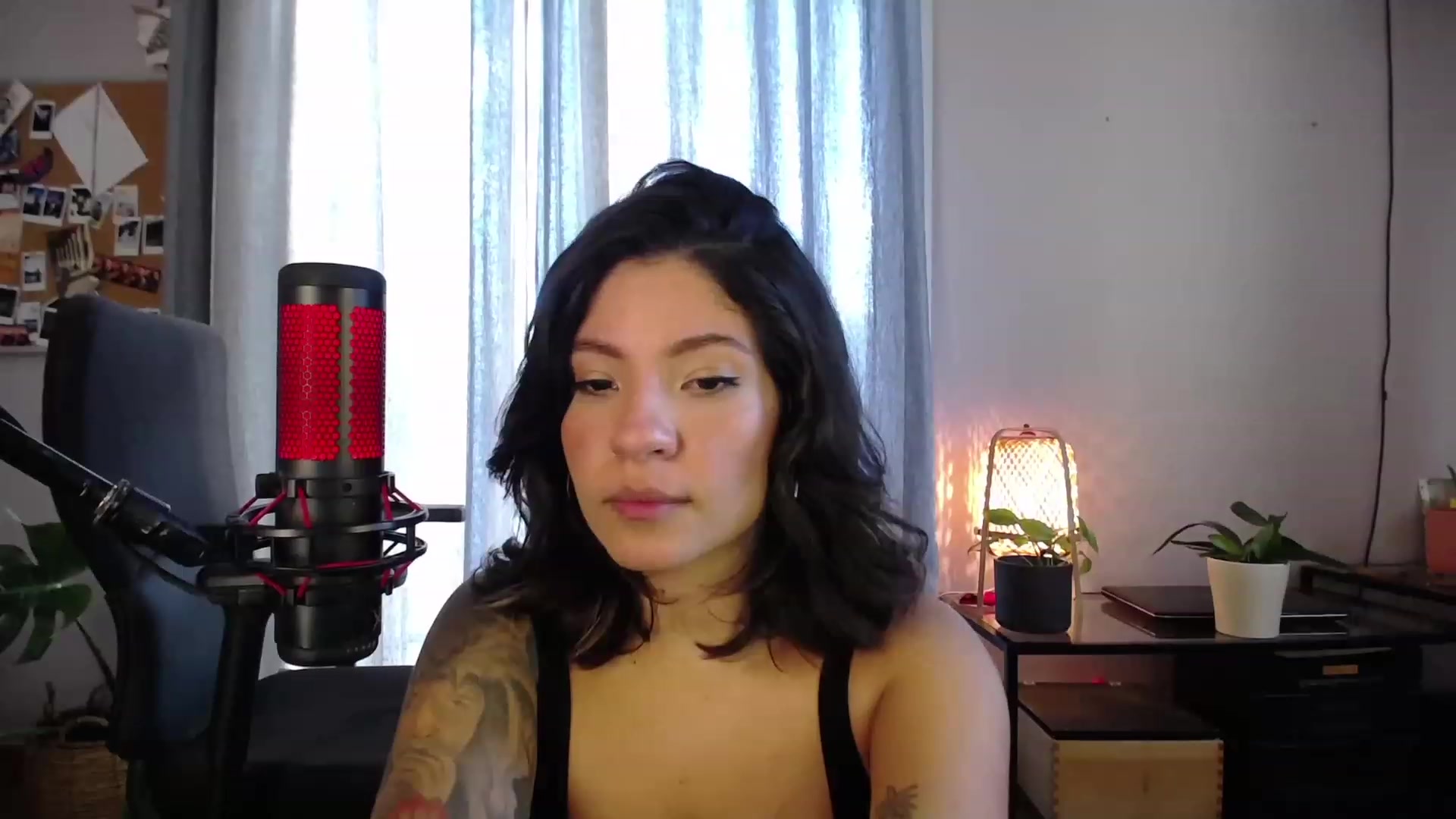 Gallery image thumbnail from Aless_____'s myfreecams stream on, 01/15/2023, 16:09 image 9 of 20