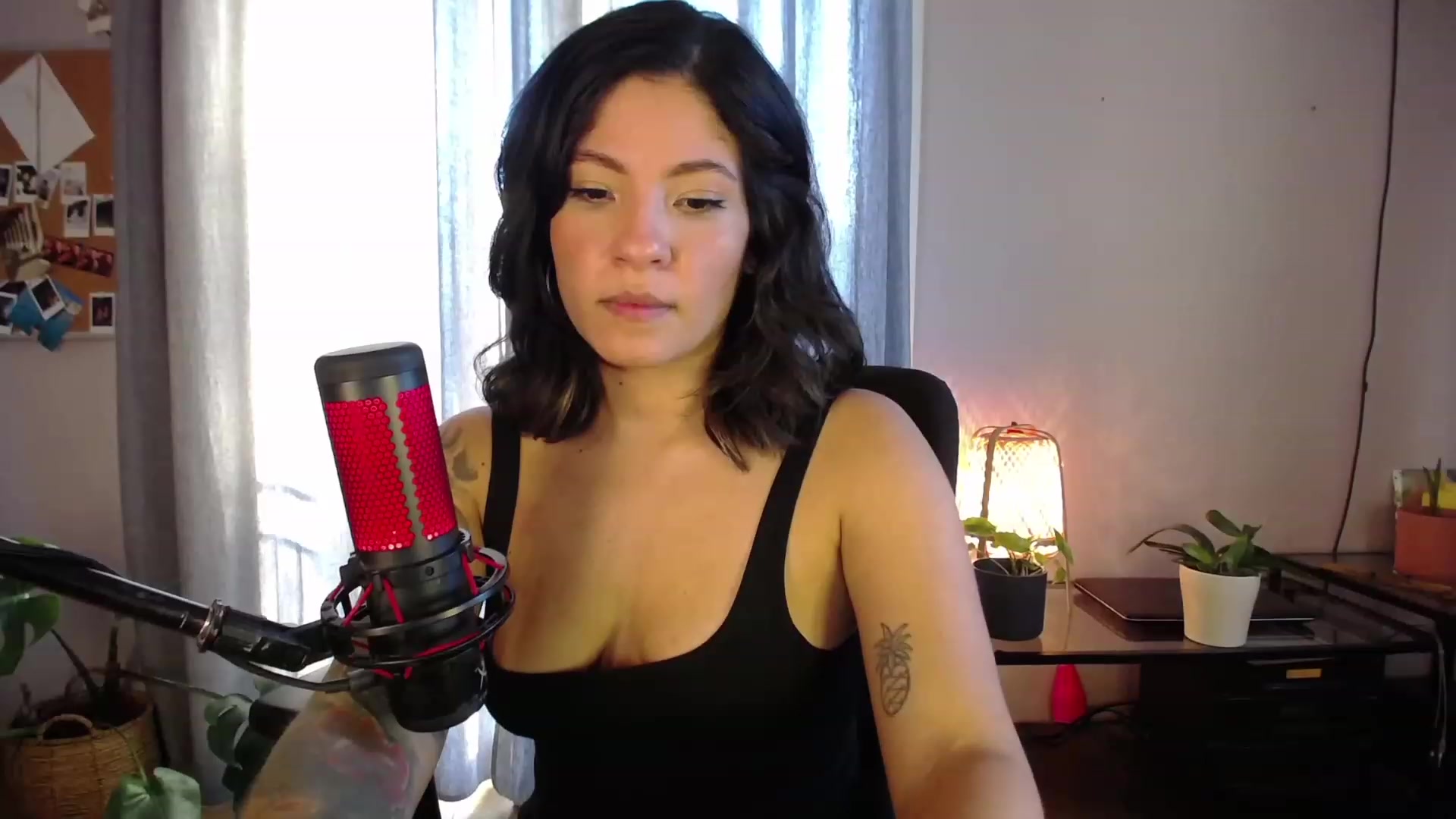 Gallery image thumbnail from Aless_____'s myfreecams stream on, 01/15/2023, 16:09 image 16 of 20