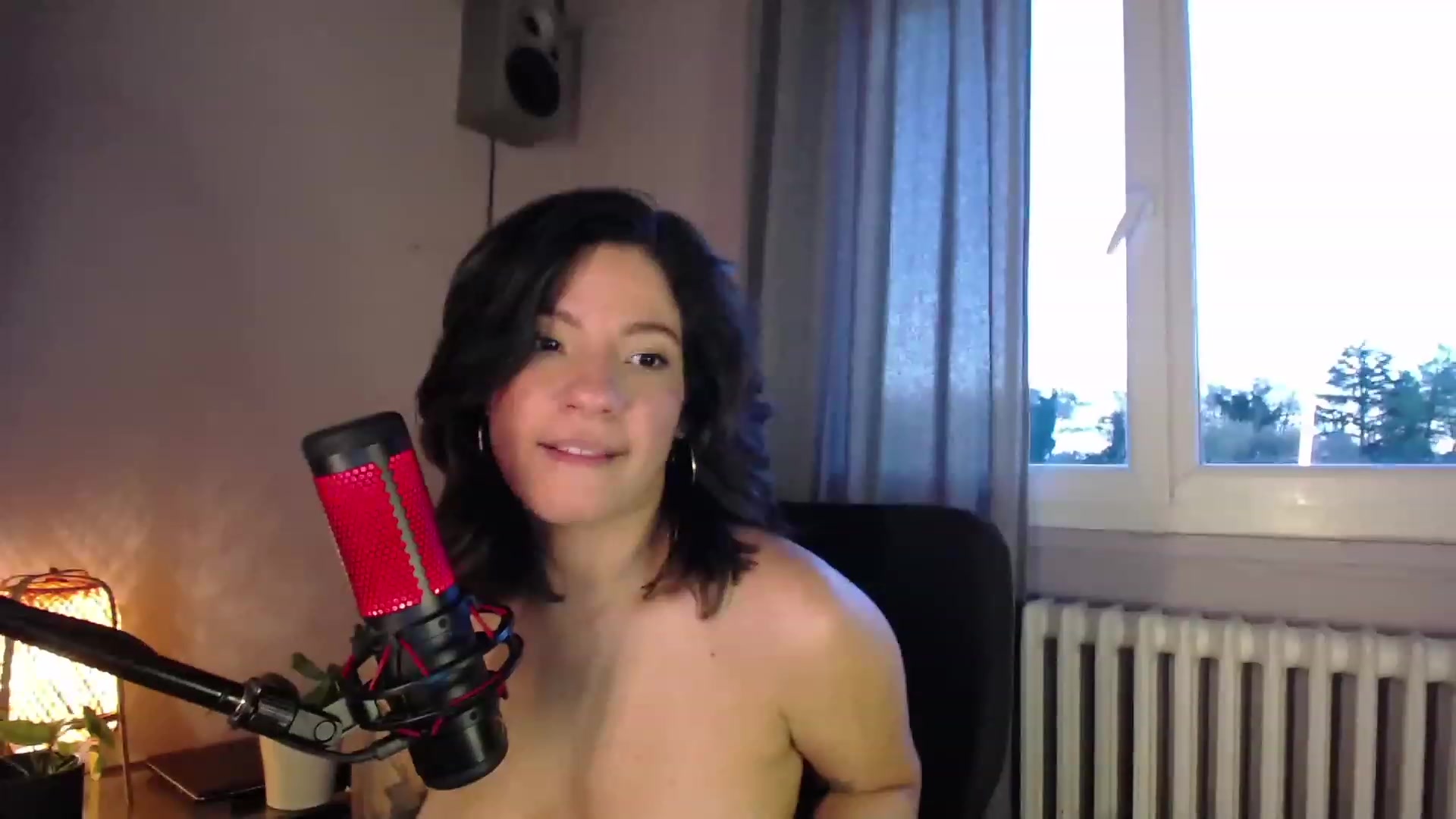 Gallery image thumbnail from Aless_____'s myfreecams stream on, 01/15/2023, 16:48 image 8 of 20