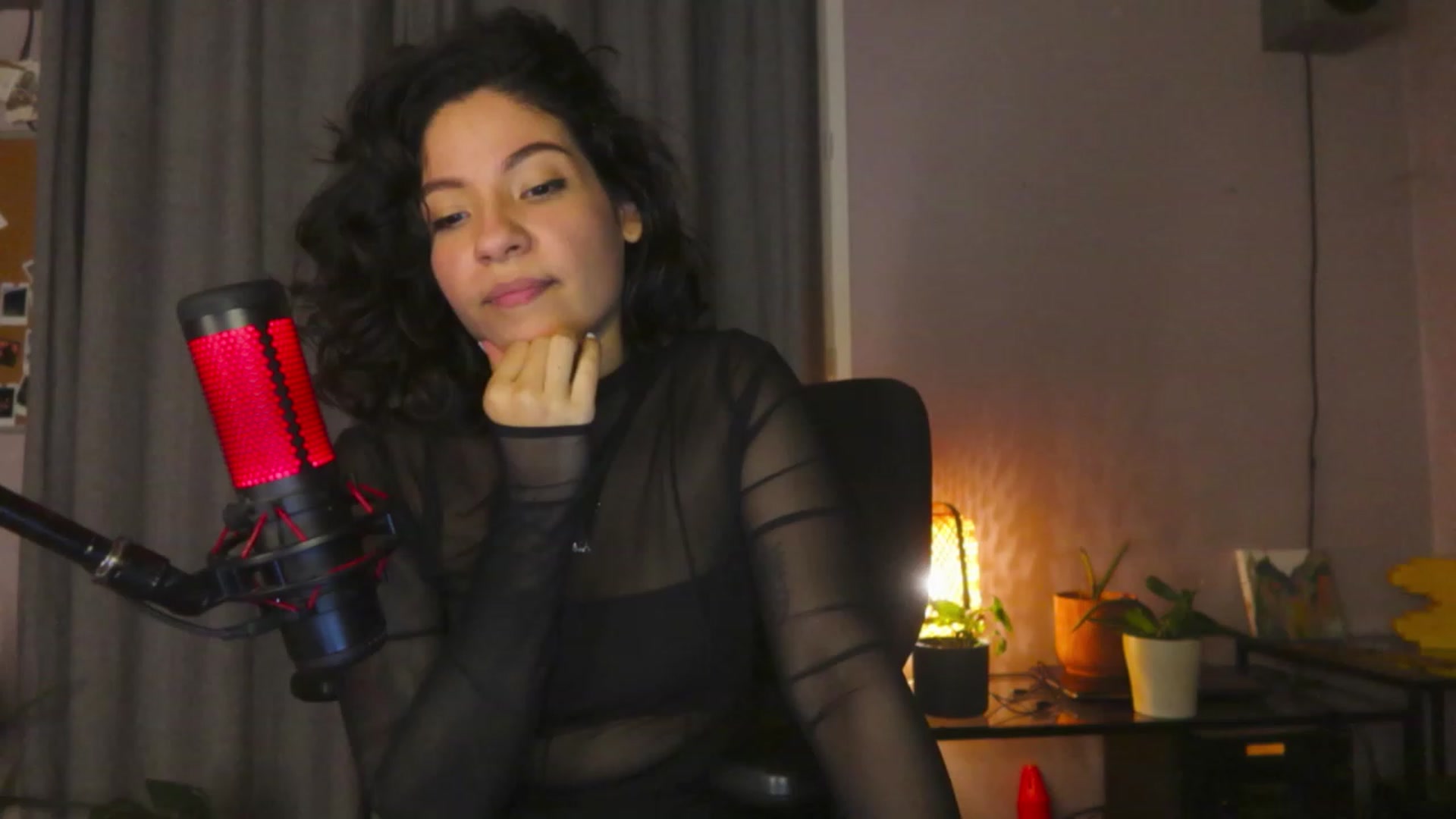 Gallery image thumbnail from Aless_____'s myfreecams stream on, 01/17/2023, 22:08 image 12 of 20
