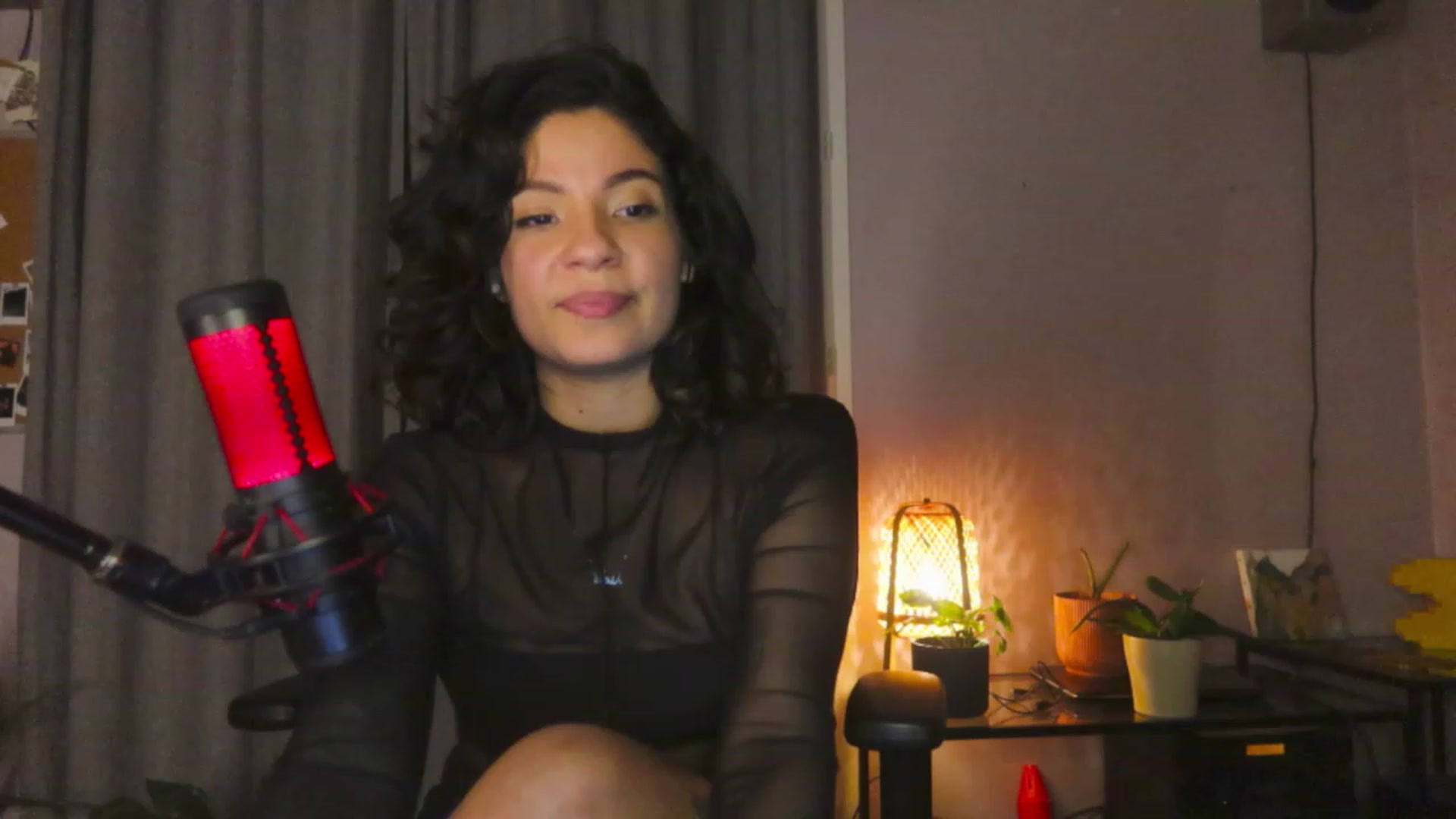Gallery image thumbnail from Aless_____'s myfreecams stream on, 01/17/2023, 22:08 image 14 of 20