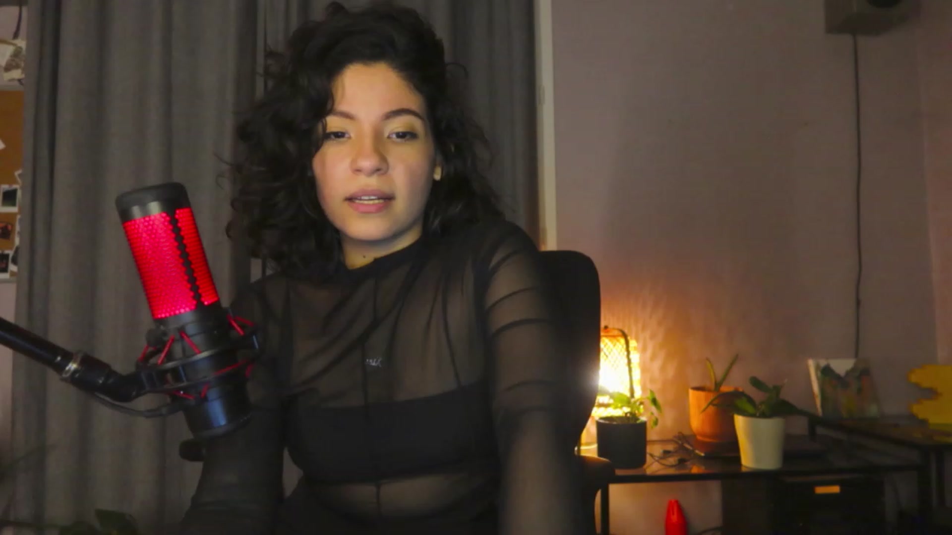 Gallery image thumbnail from Aless_____'s myfreecams stream on, 01/17/2023, 22:08 image 13 of 20