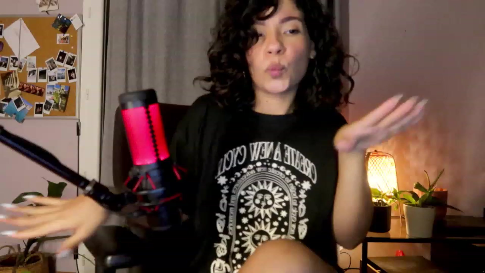 Gallery image thumbnail from Aless_____'s myfreecams stream on, 01/18/2023, 18:20 image 20 of 20