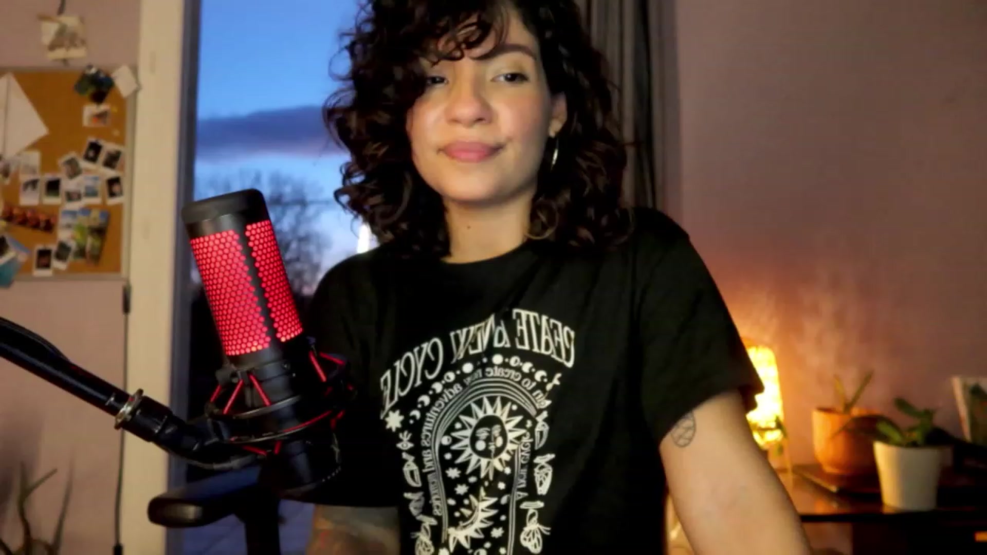 Gallery image thumbnail from Aless_____'s myfreecams stream on, 01/18/2023, 18:20 image 2 of 20