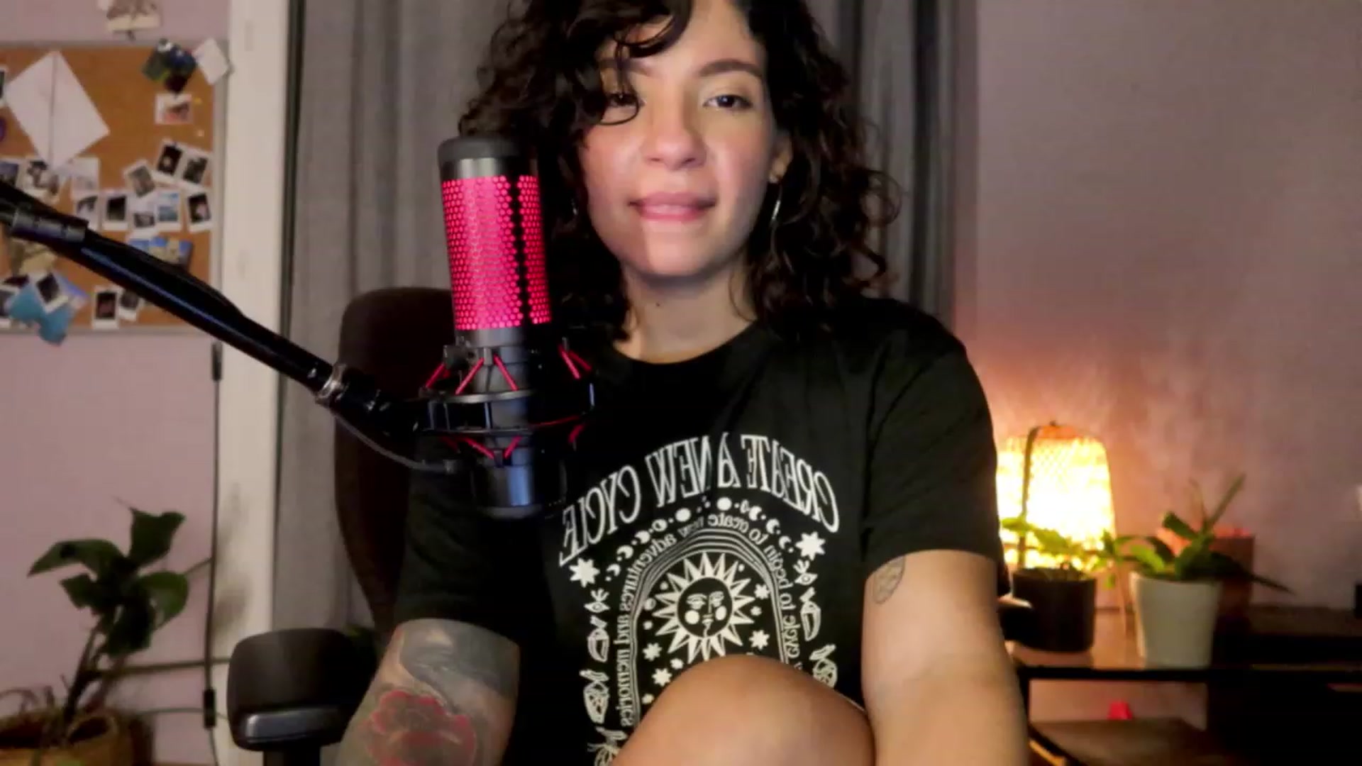 Gallery image thumbnail from Aless_____'s myfreecams stream on, 01/18/2023, 18:20 image 16 of 20