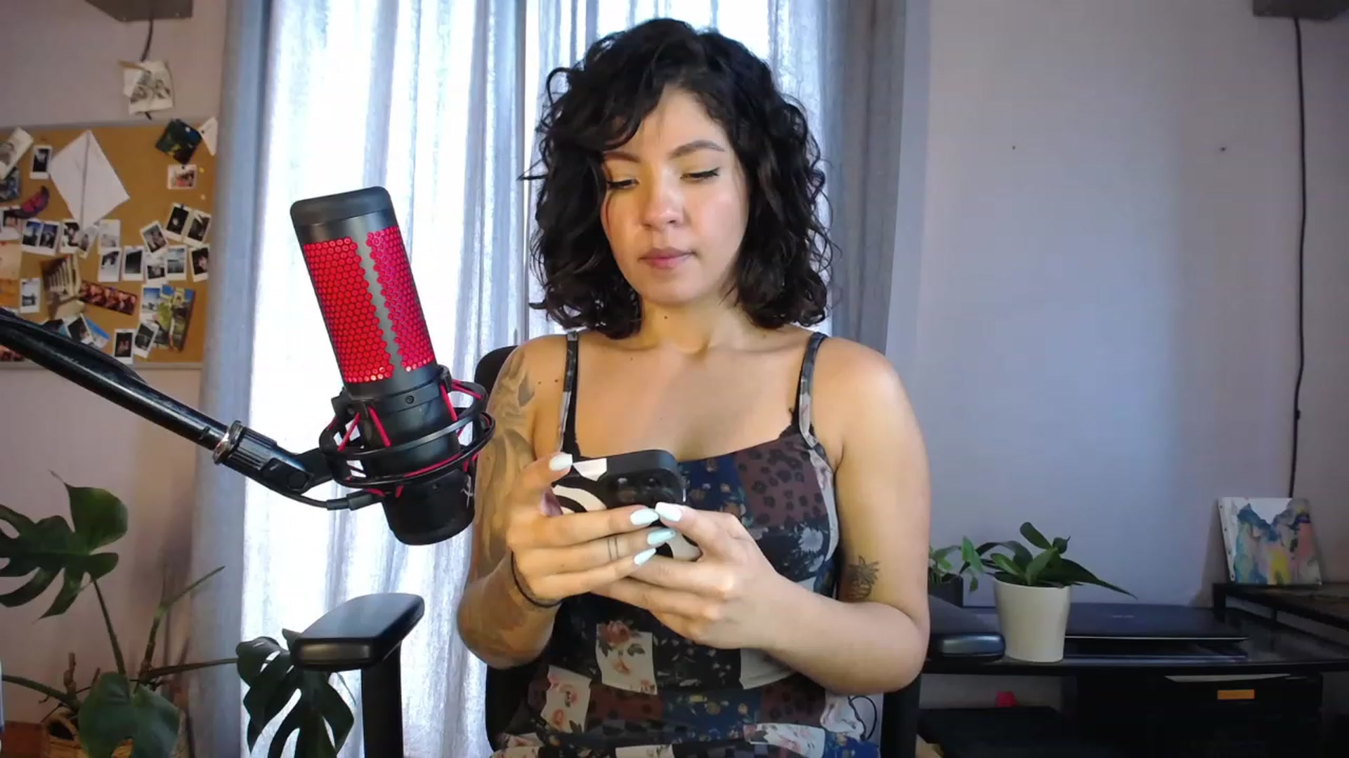 Gallery image thumbnail from Aless_____'s myfreecams stream on, 01/19/2023, 15:36 image 4 of 20