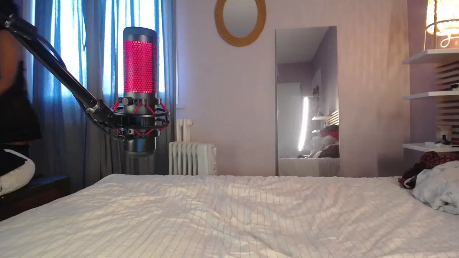 Gallery image thumbnail from Aless_____'s myfreecams stream on, 01/21/2023, 16:35 image 8 of 20
