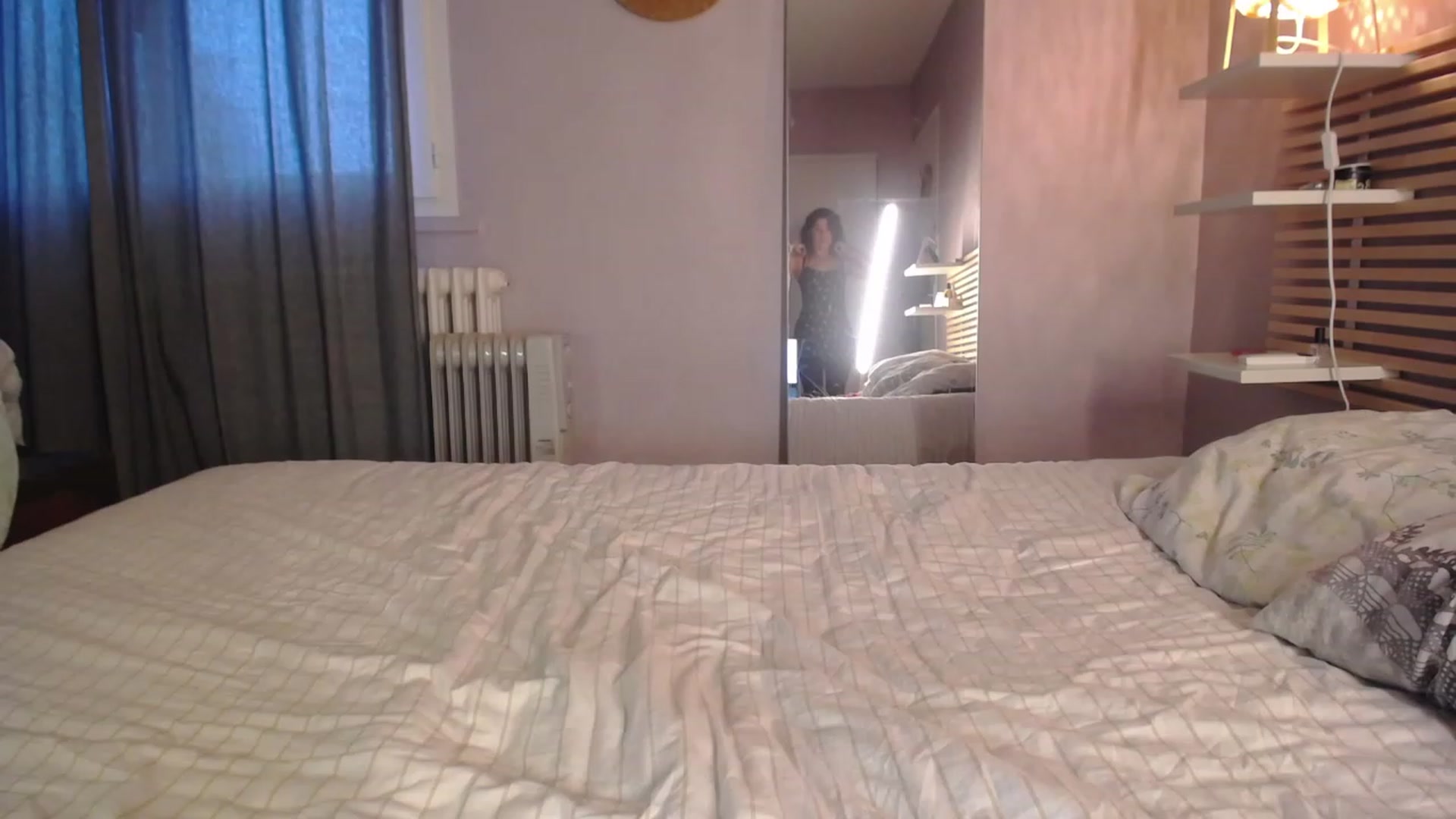 Gallery image thumbnail from Aless_____'s myfreecams stream on, 01/25/2023, 16:27 image 1 of 20