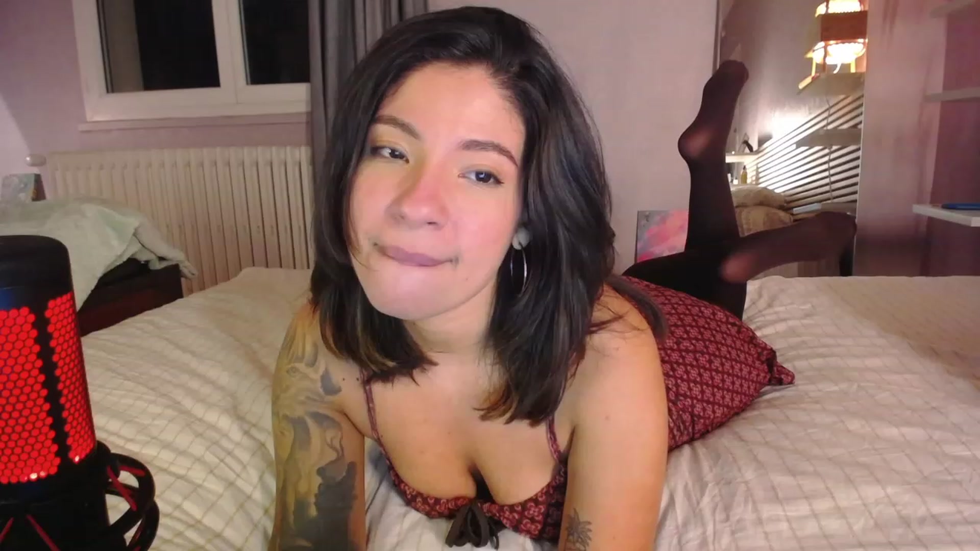 Gallery image thumbnail from Aless_____'s myfreecams stream on, 01/28/2023, 19:47 image 1 of 20