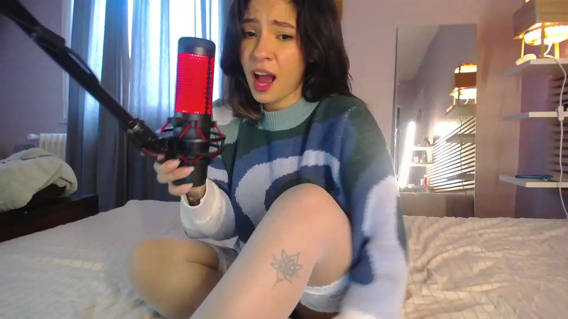 Gallery image thumbnail from Aless_____'s myfreecams stream on, 01/29/2023, 15:01 image 9 of 20