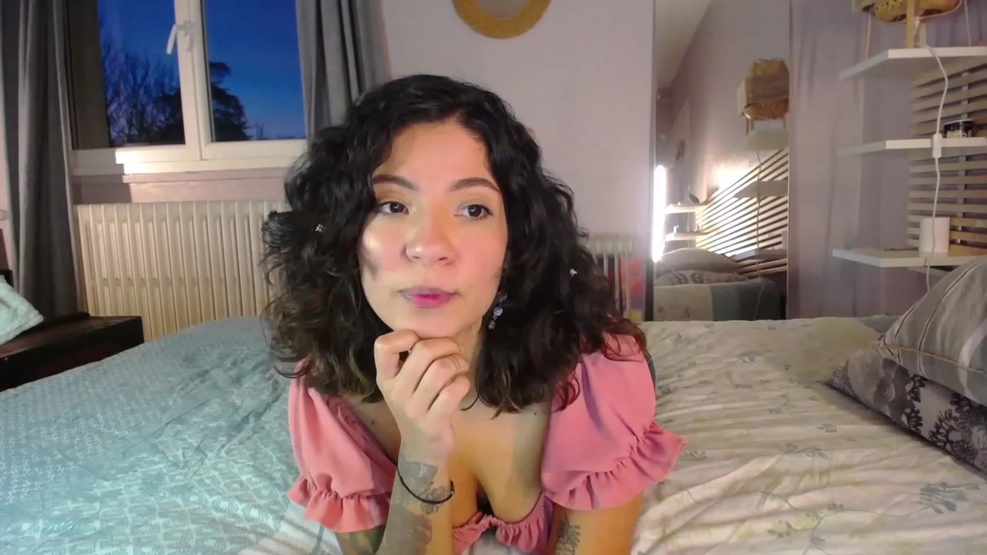 Gallery image thumbnail from Aless_____'s myfreecams stream on, 02/03/2023, 17:48 image 1 of 20