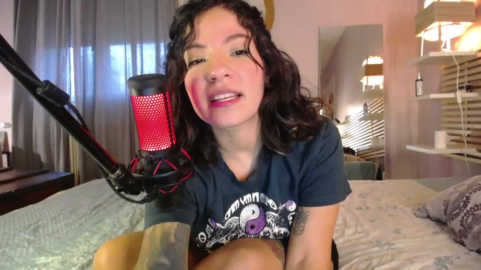 Gallery image thumbnail from Aless_____'s myfreecams stream on, 02/05/2023, 16:41 image 17 of 20