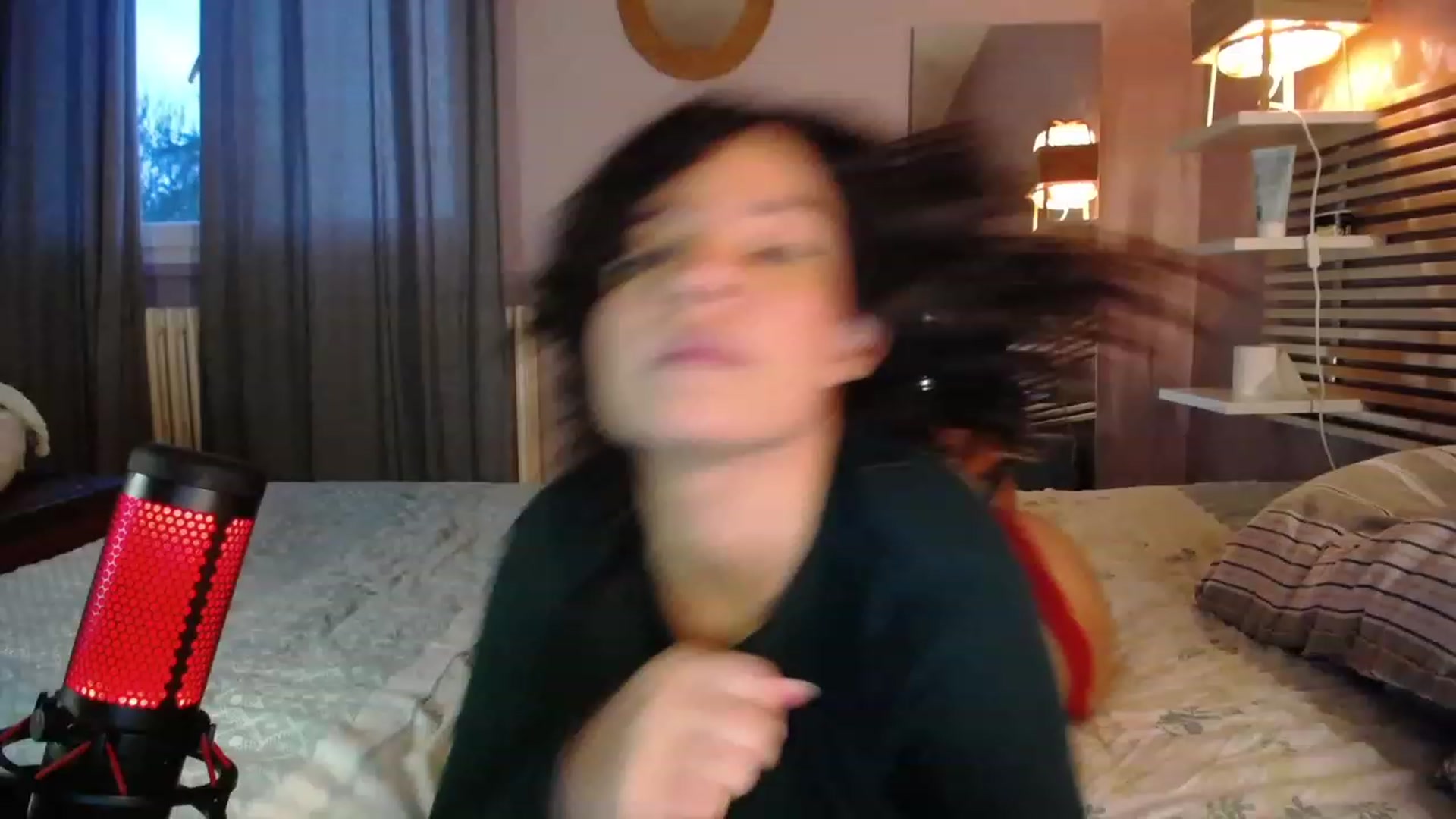 Gallery image thumbnail from Aless_____'s myfreecams stream on, 02/06/2023, 16:58 image 16 of 20