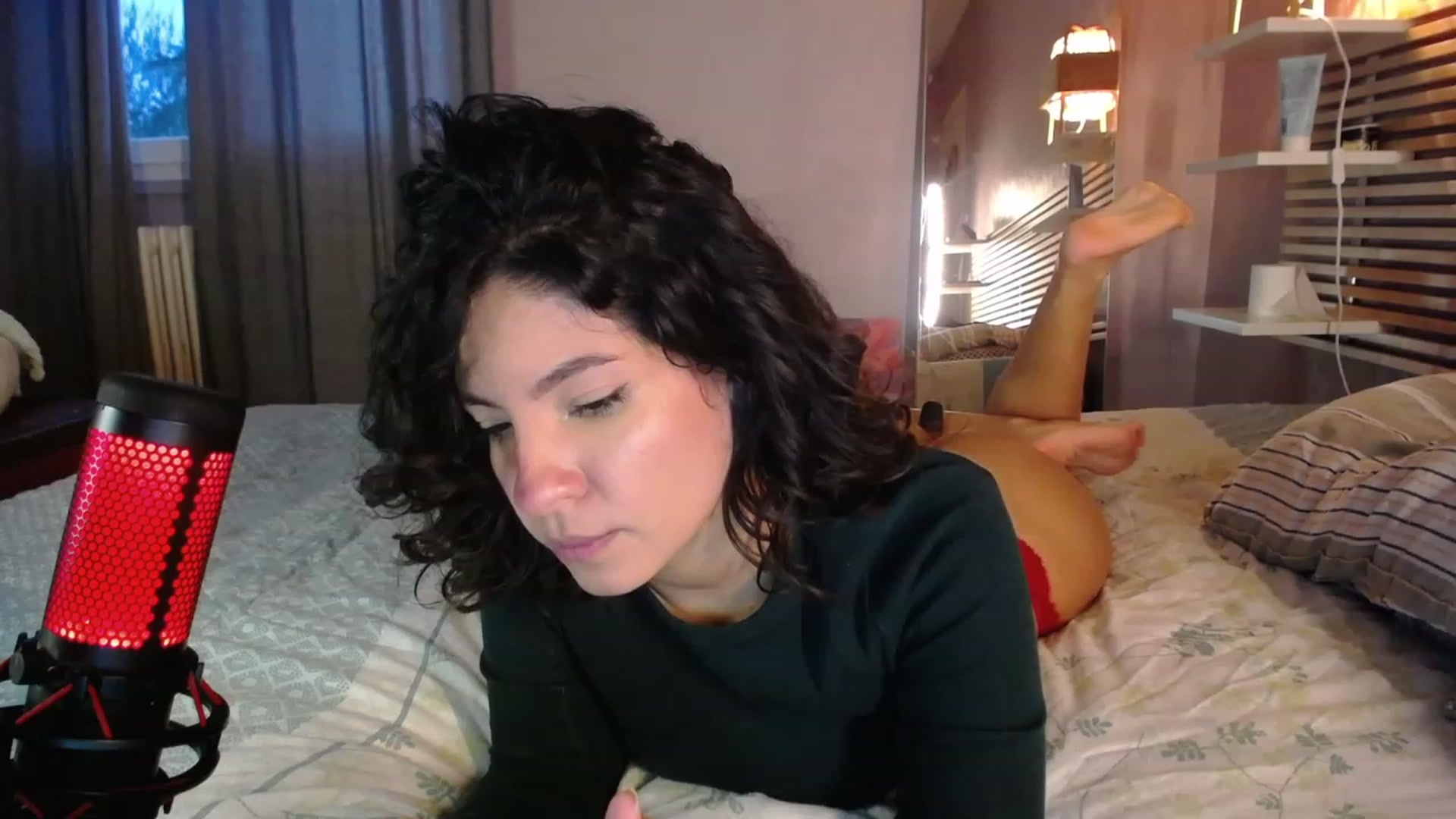Gallery image thumbnail from Aless_____'s myfreecams stream on, 02/06/2023, 16:58 image 17 of 20
