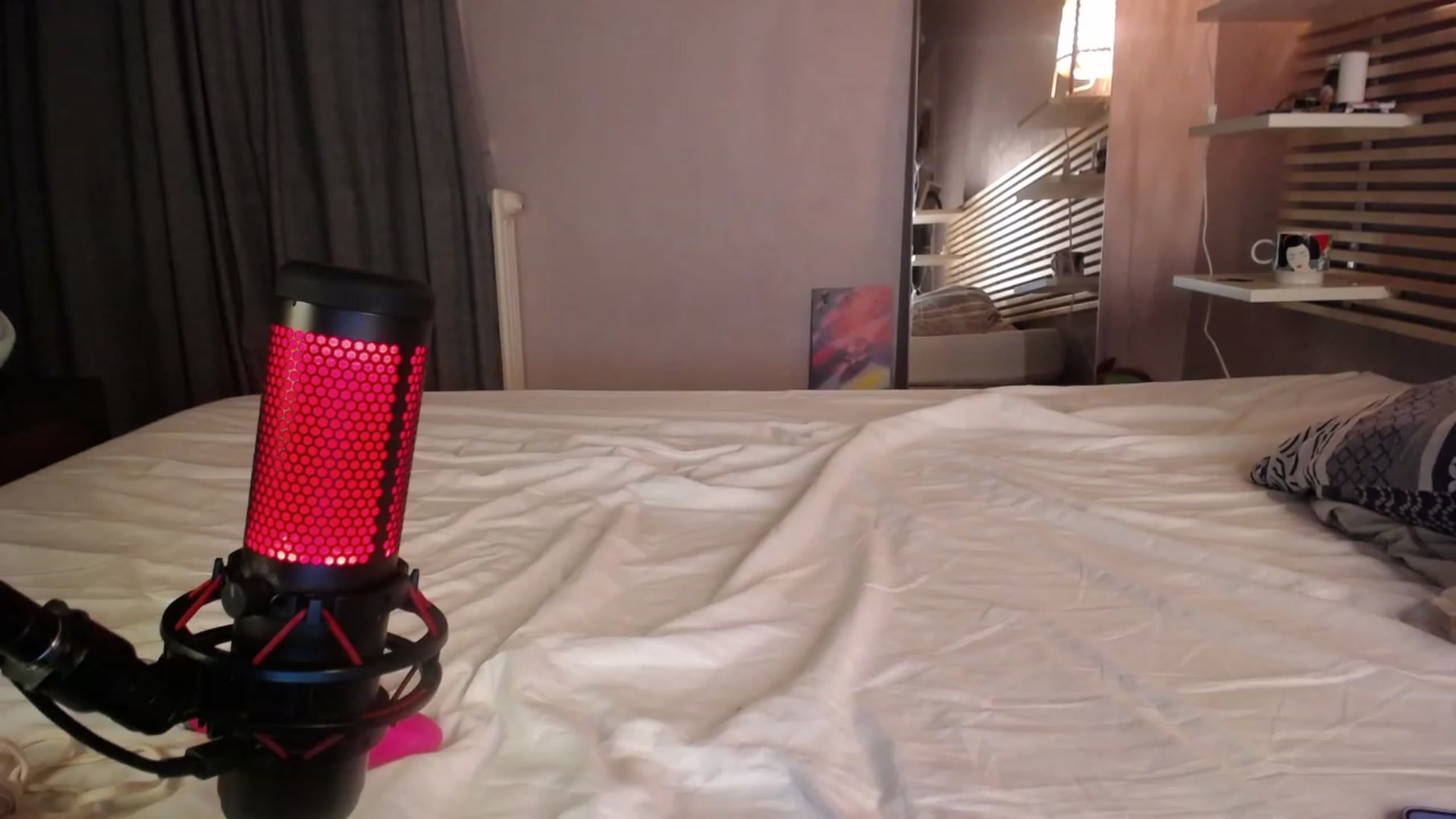 Gallery image thumbnail from Aless_____'s myfreecams stream on, 02/19/2023, 18:25 image 12 of 20