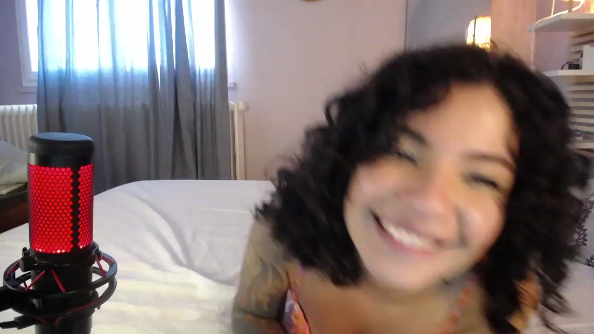 Gallery image thumbnail from Aless_____'s myfreecams stream on, 02/20/2023, 17:08 image 2 of 20