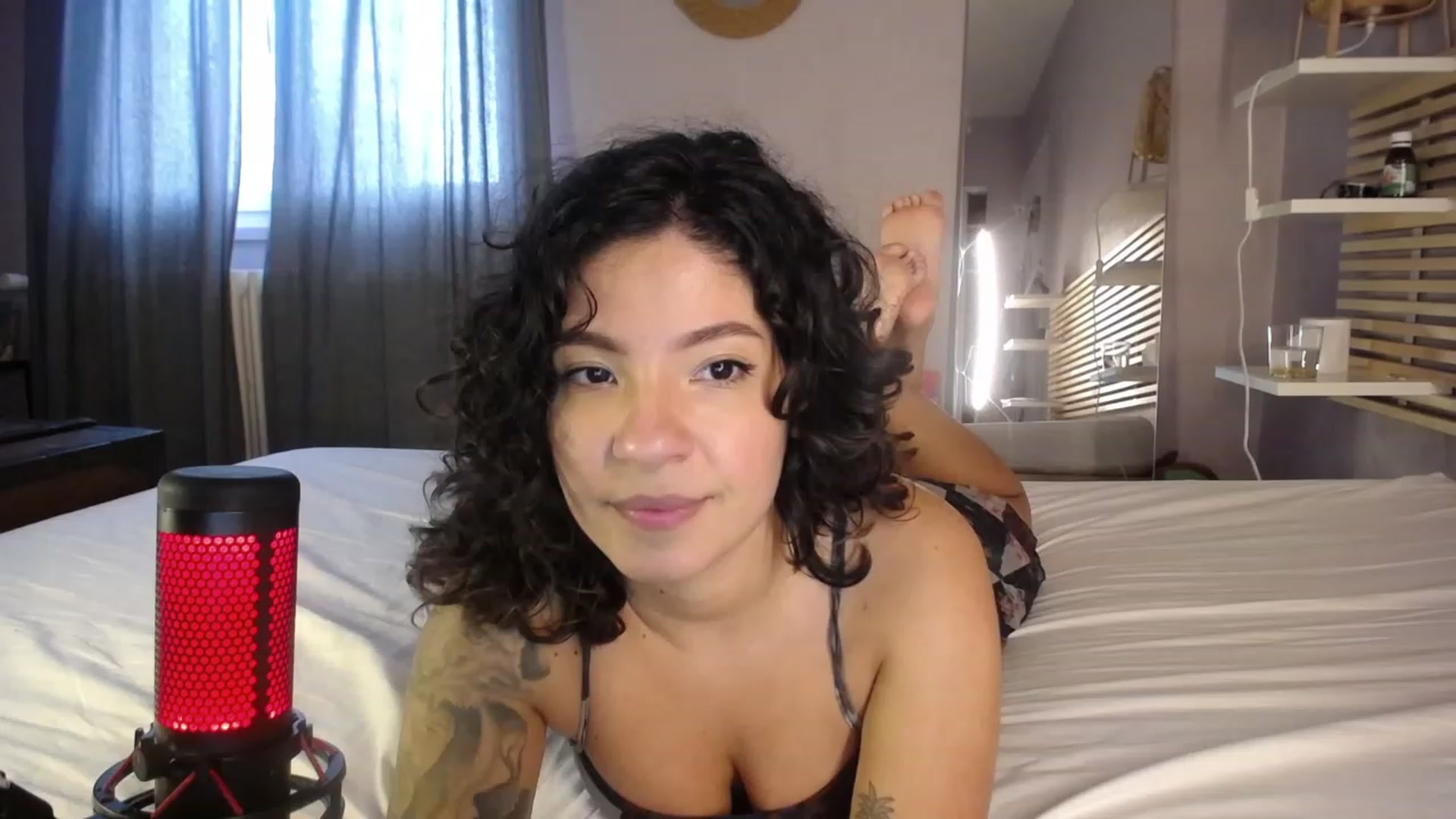 Gallery image thumbnail from Aless_____'s myfreecams stream on, 02/24/2023, 15:12 image 3 of 20
