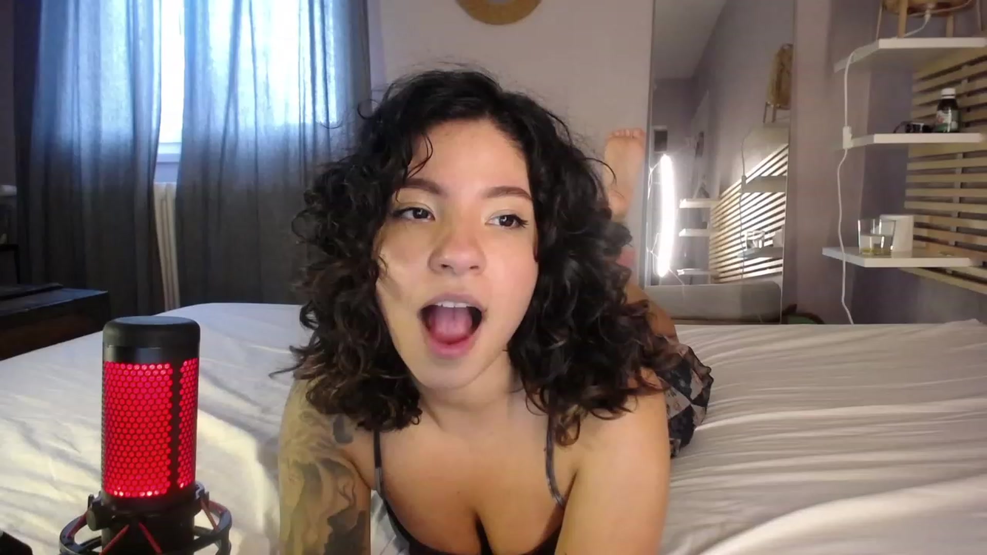 Gallery image thumbnail from Aless_____'s myfreecams stream on, 02/24/2023, 15:12 image 8 of 20