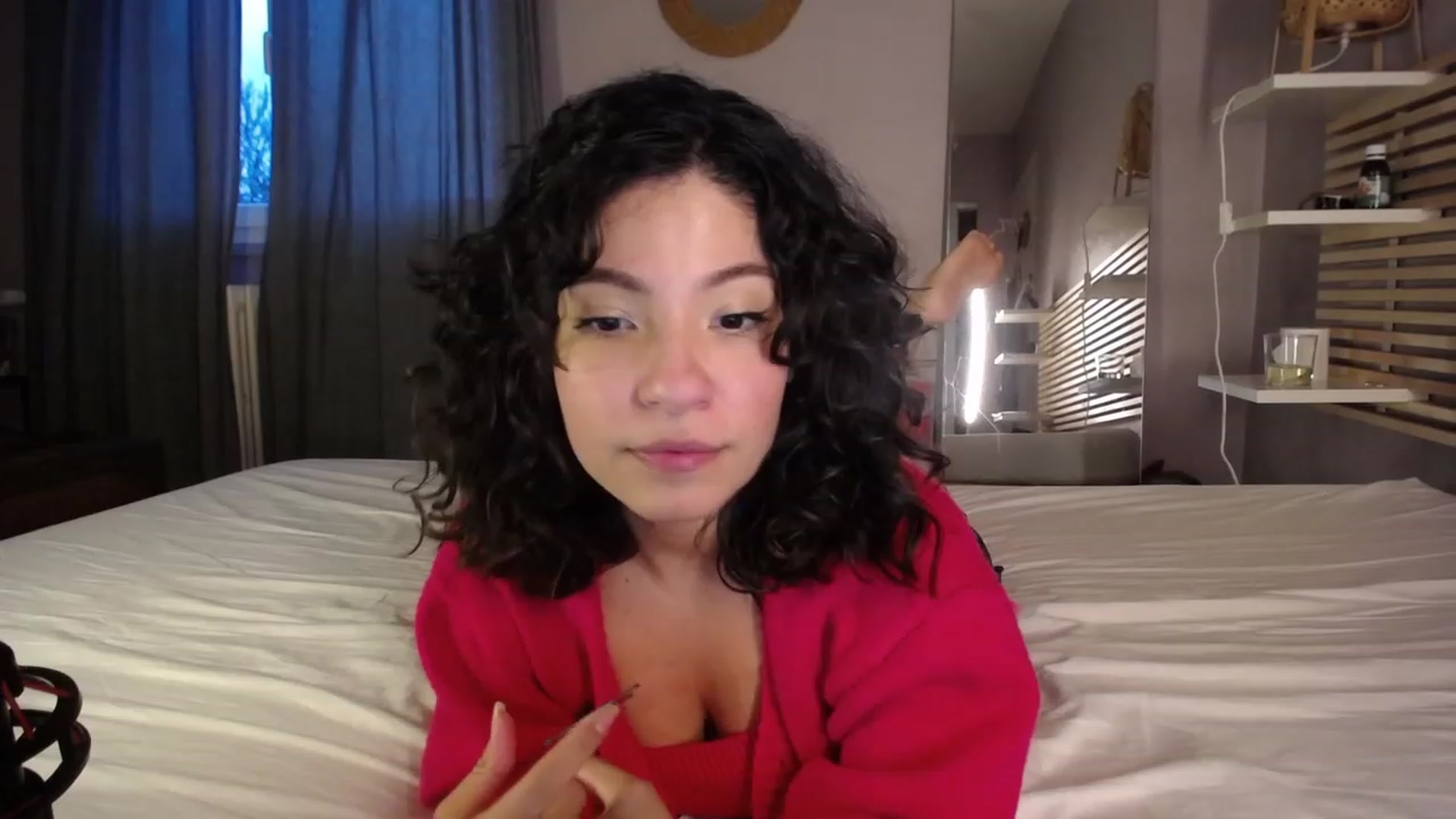 Gallery image thumbnail from Aless_____'s myfreecams stream on, 02/24/2023, 17:14 image 16 of 20
