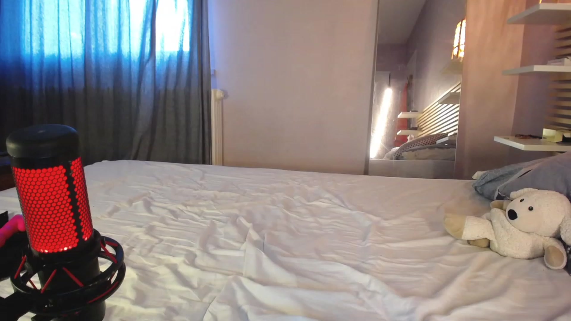 Gallery image thumbnail from Aless_____'s myfreecams stream on, 08/10/2023, 17:34 image 2 of 20