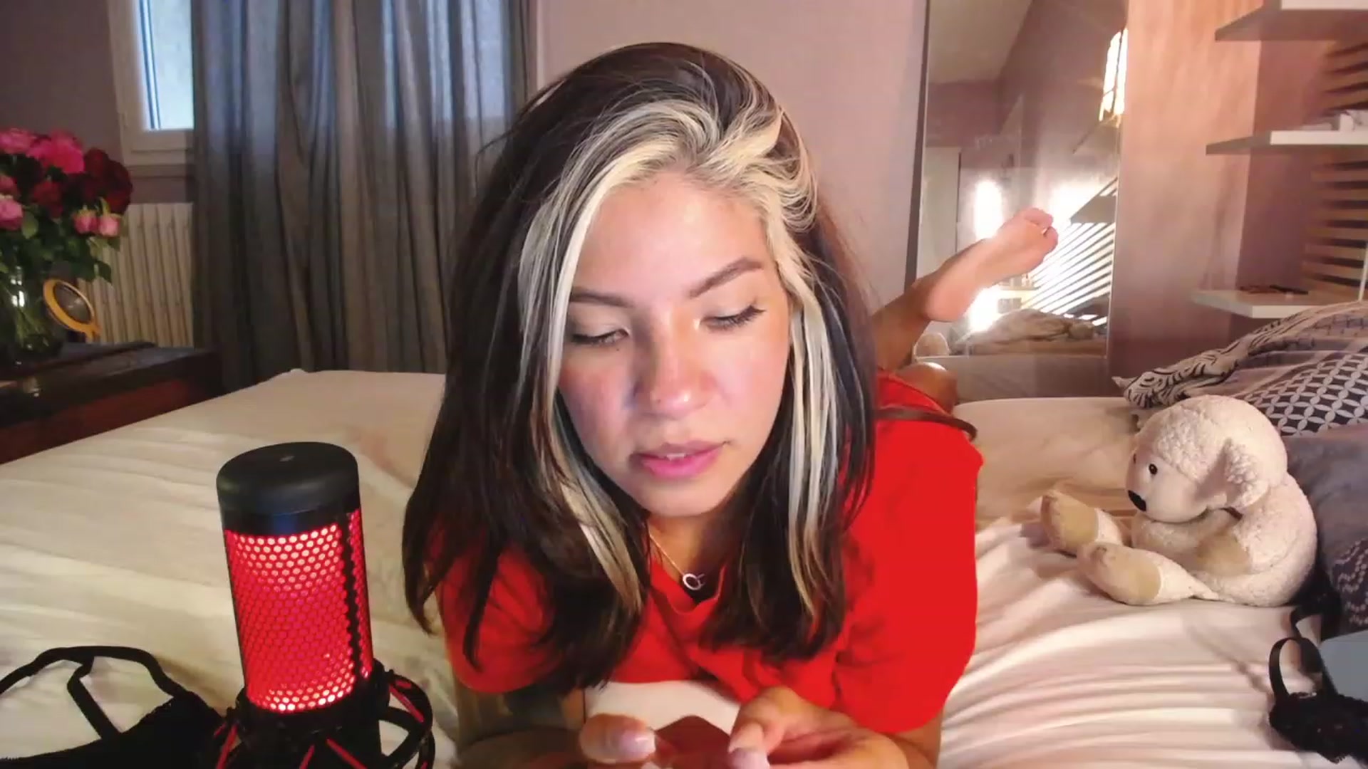 Gallery image thumbnail from Aless_____'s myfreecams stream on, 08/13/2023, 19:29 image 3 of 20