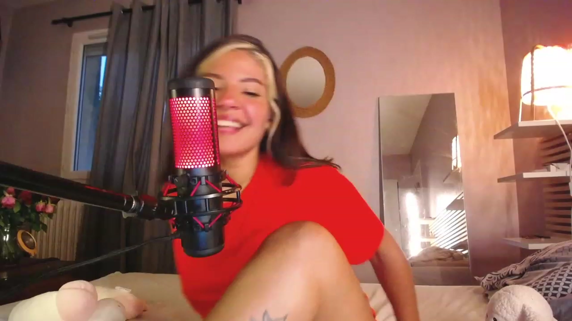 Gallery image thumbnail from Aless_____'s myfreecams stream on, 08/13/2023, 19:29 image 10 of 20
