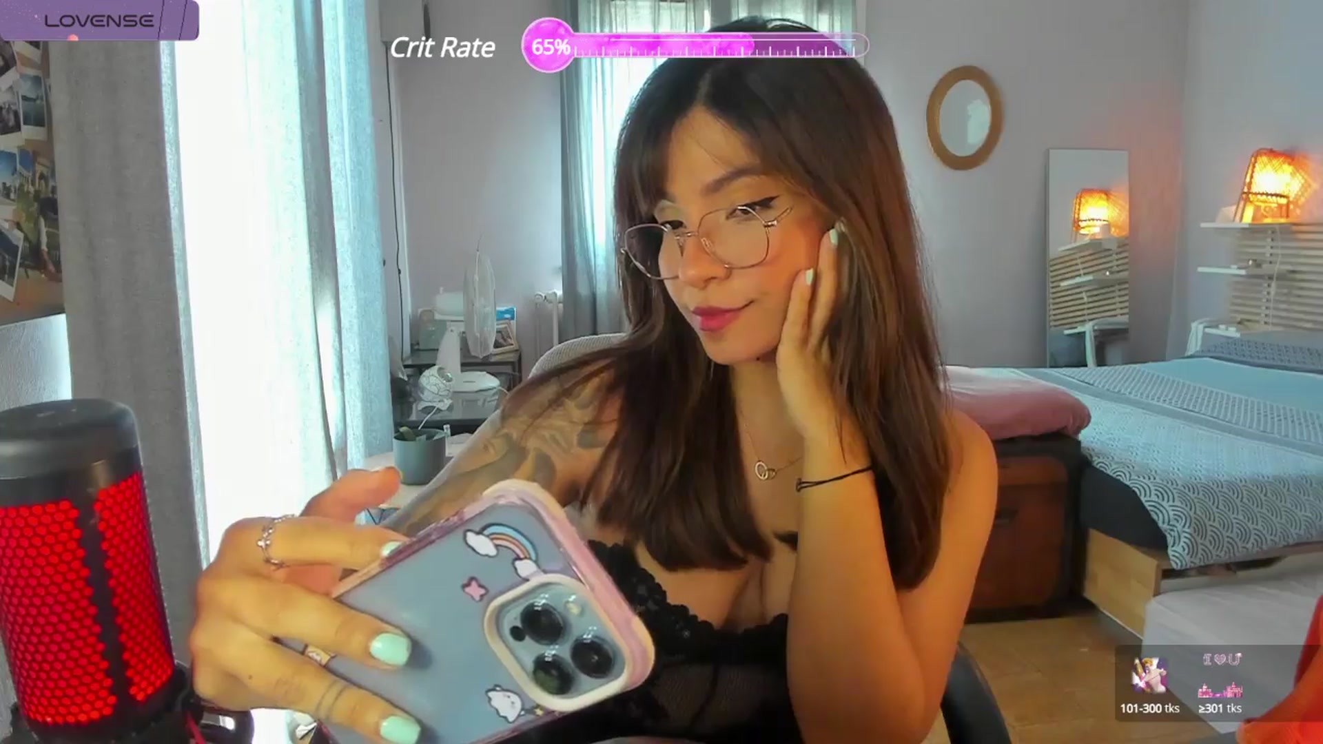 Gallery image thumbnail from Aless_____'s myfreecams stream on, 04/12/2024, 13:58 image 7 of 20
