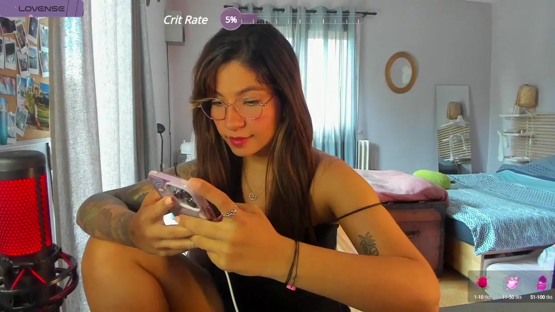 Gallery image thumbnail from Aless_____'s myfreecams stream on, 04/16/2024, 11:19 image 14 of 20