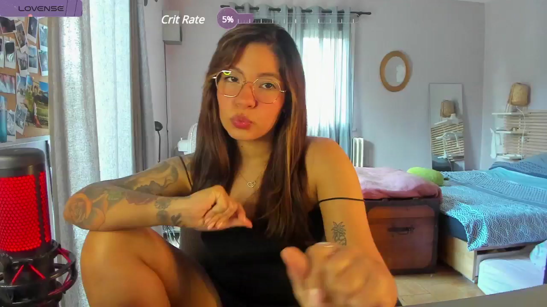 Gallery image thumbnail from Aless_____'s myfreecams stream on, 04/16/2024, 11:19 image 8 of 20