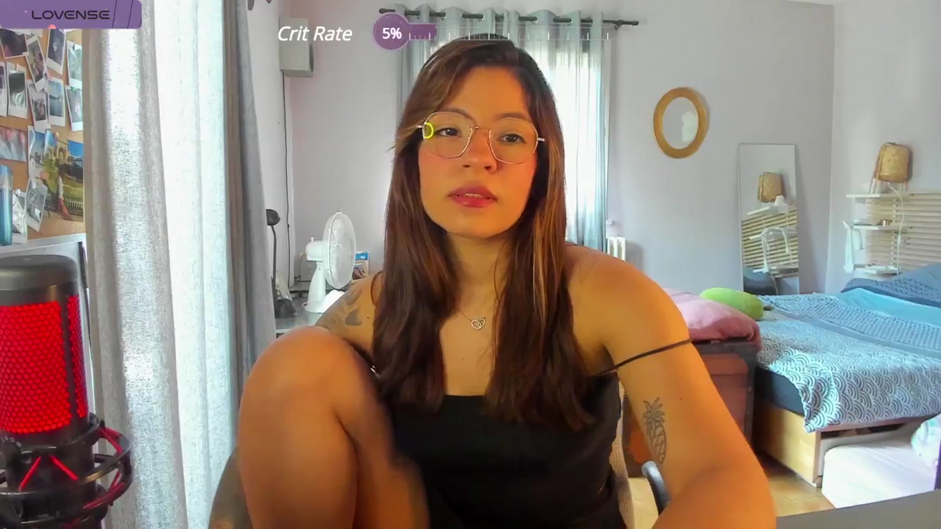 Gallery image thumbnail from Aless_____'s myfreecams stream on, 04/16/2024, 11:19 image 6 of 20