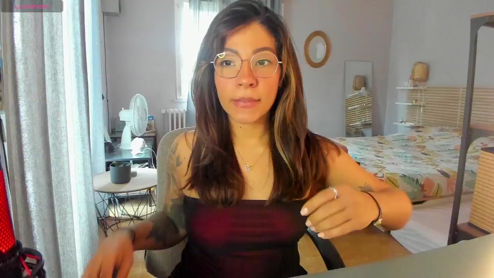 Gallery image thumbnail from Aless_____'s myfreecams stream on, 04/18/2024, 12:26 image 1 of 20