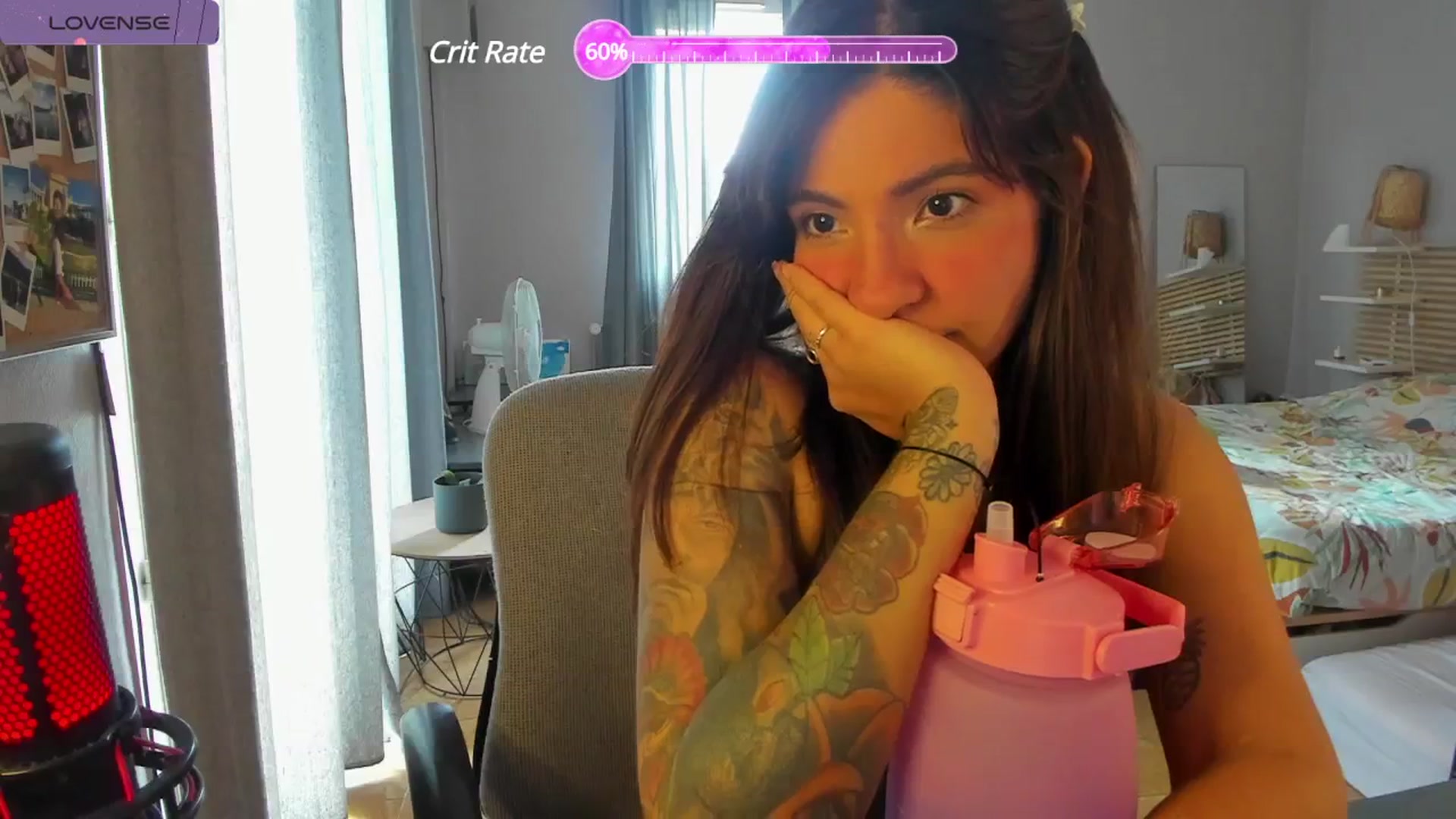 Gallery image thumbnail from Aless_____'s myfreecams stream on, 04/23/2024, 14:38 image 9 of 20