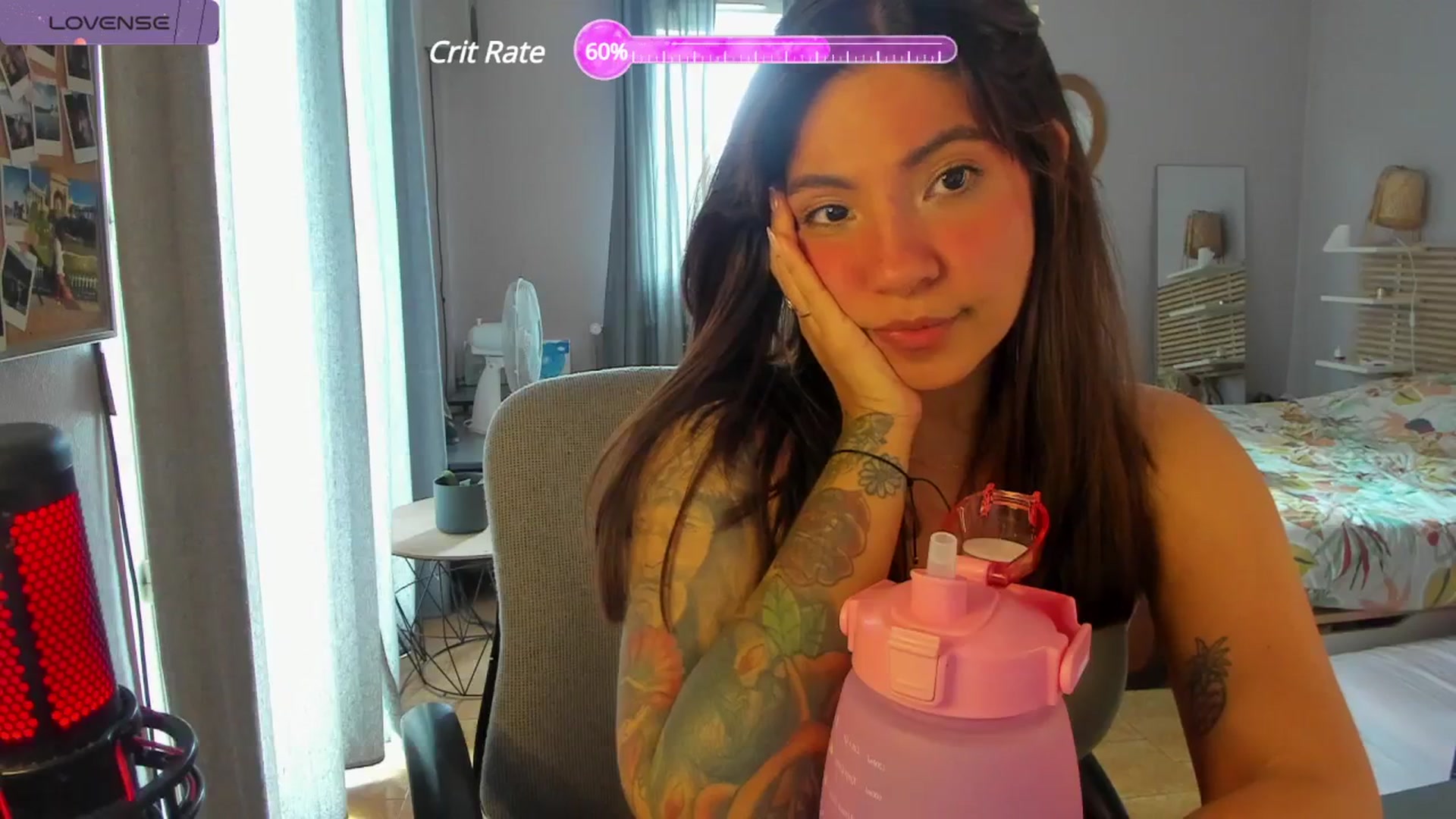 Gallery image thumbnail from Aless_____'s myfreecams stream on, 04/23/2024, 14:38 image 4 of 20