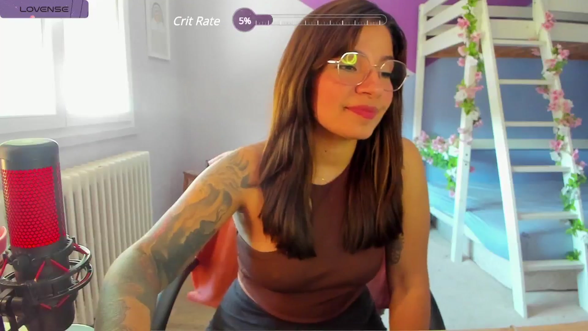 Gallery image thumbnail from Aless_____'s myfreecams stream on, 04/25/2024, 15:14 image 12 of 20