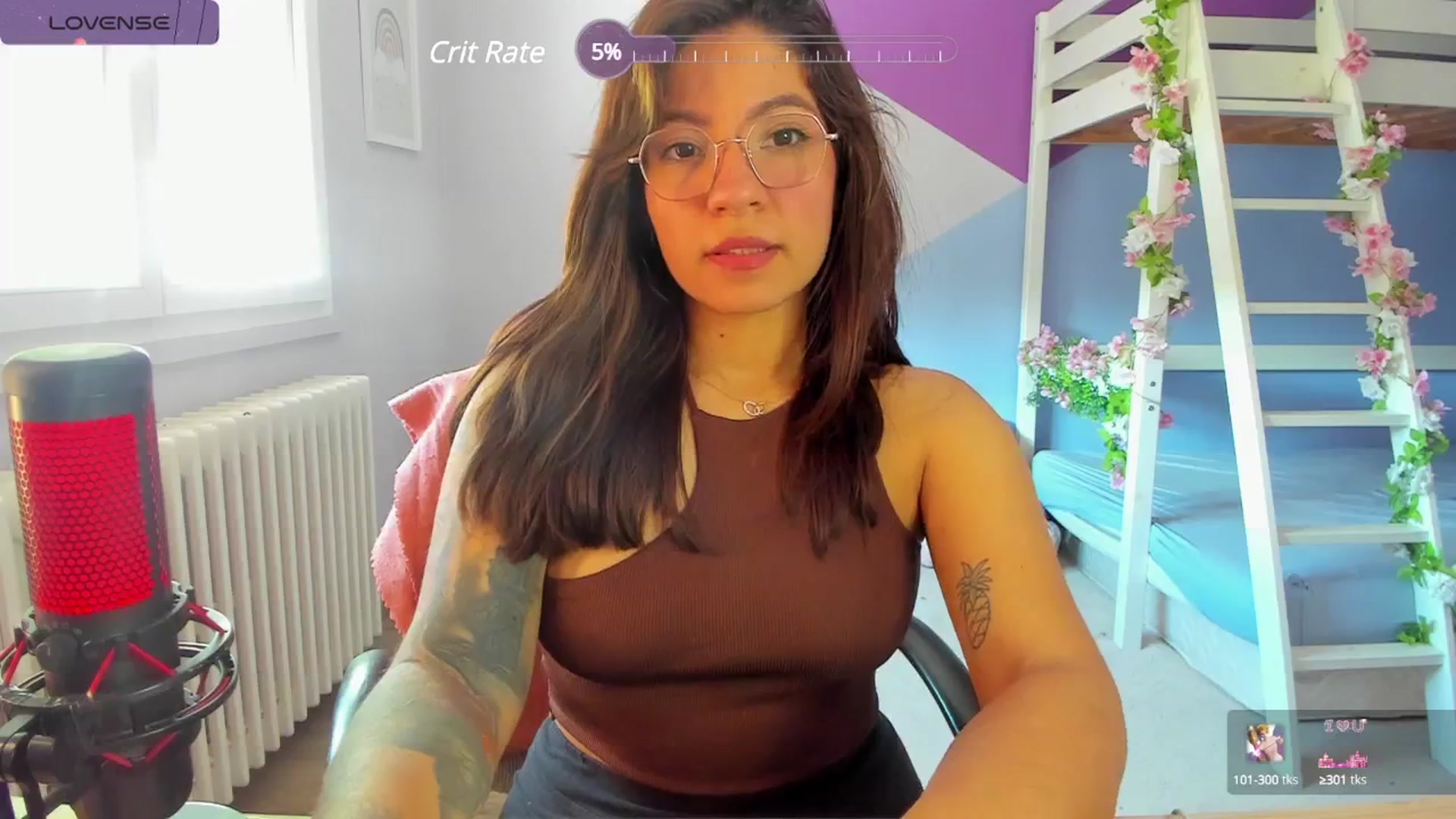 Gallery image thumbnail from Aless_____'s myfreecams stream on, 04/25/2024, 15:14 image 4 of 20
