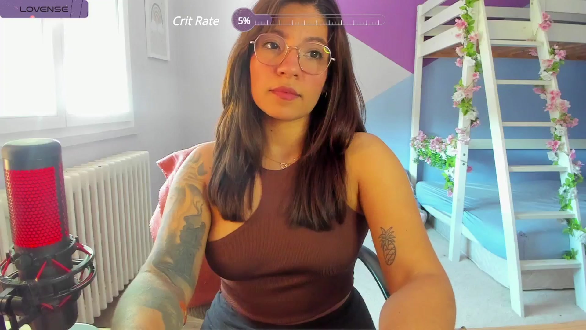 Gallery image thumbnail from Aless_____'s myfreecams stream on, 04/25/2024, 15:14 image 3 of 20