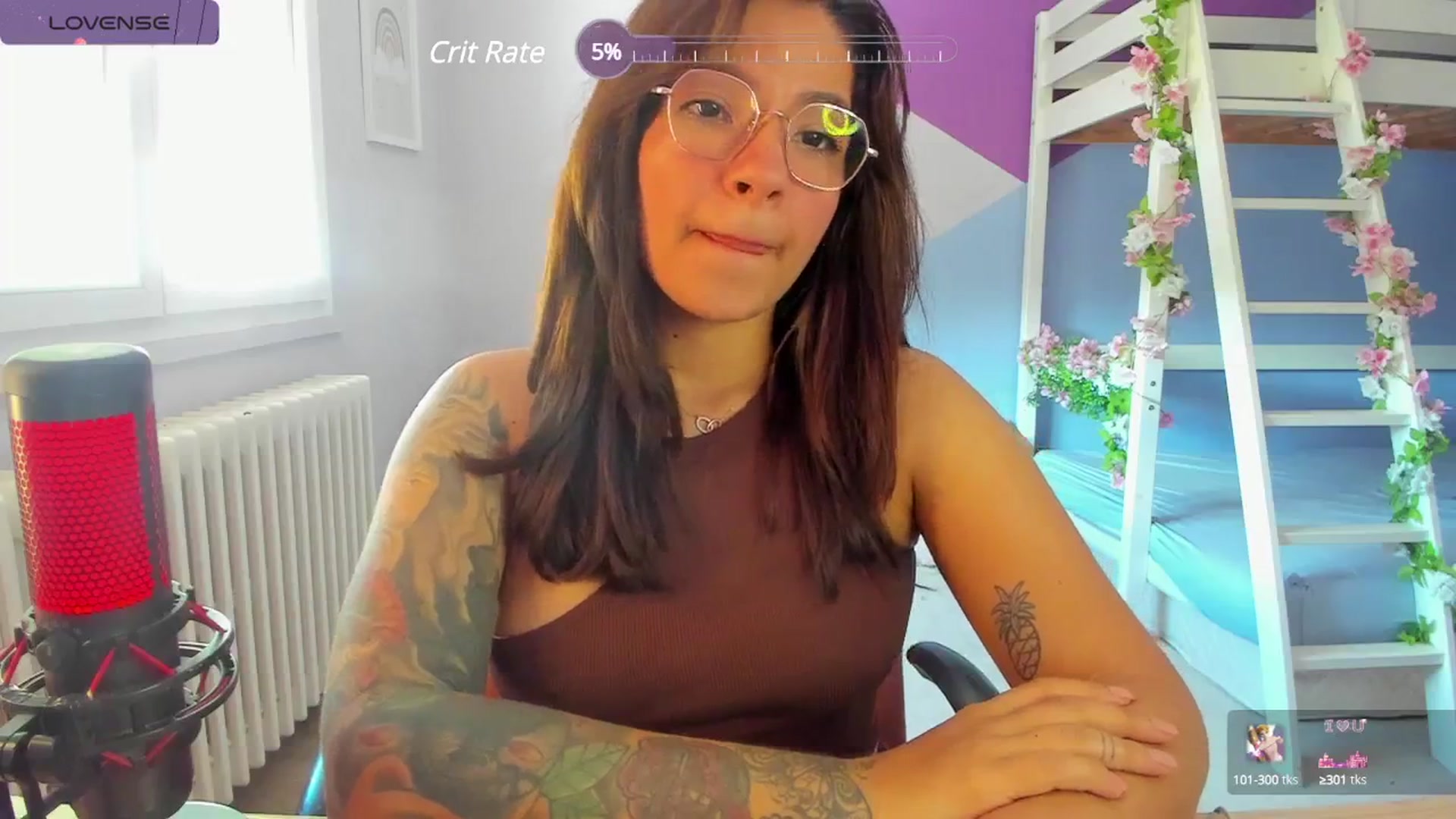 Gallery image thumbnail from Aless_____'s myfreecams stream on, 04/25/2024, 15:14 image 7 of 20