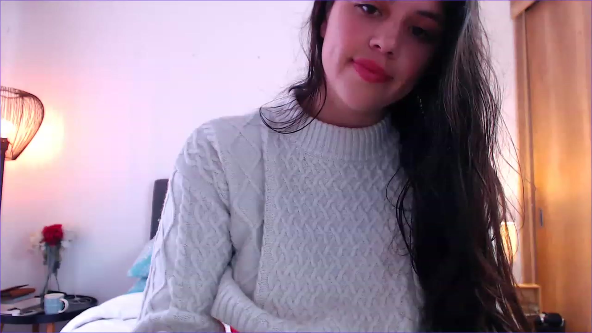 Gallery image thumbnail from AlessaCox's myfreecams stream on, 12/10/2022, 21:51 image 16 of 20