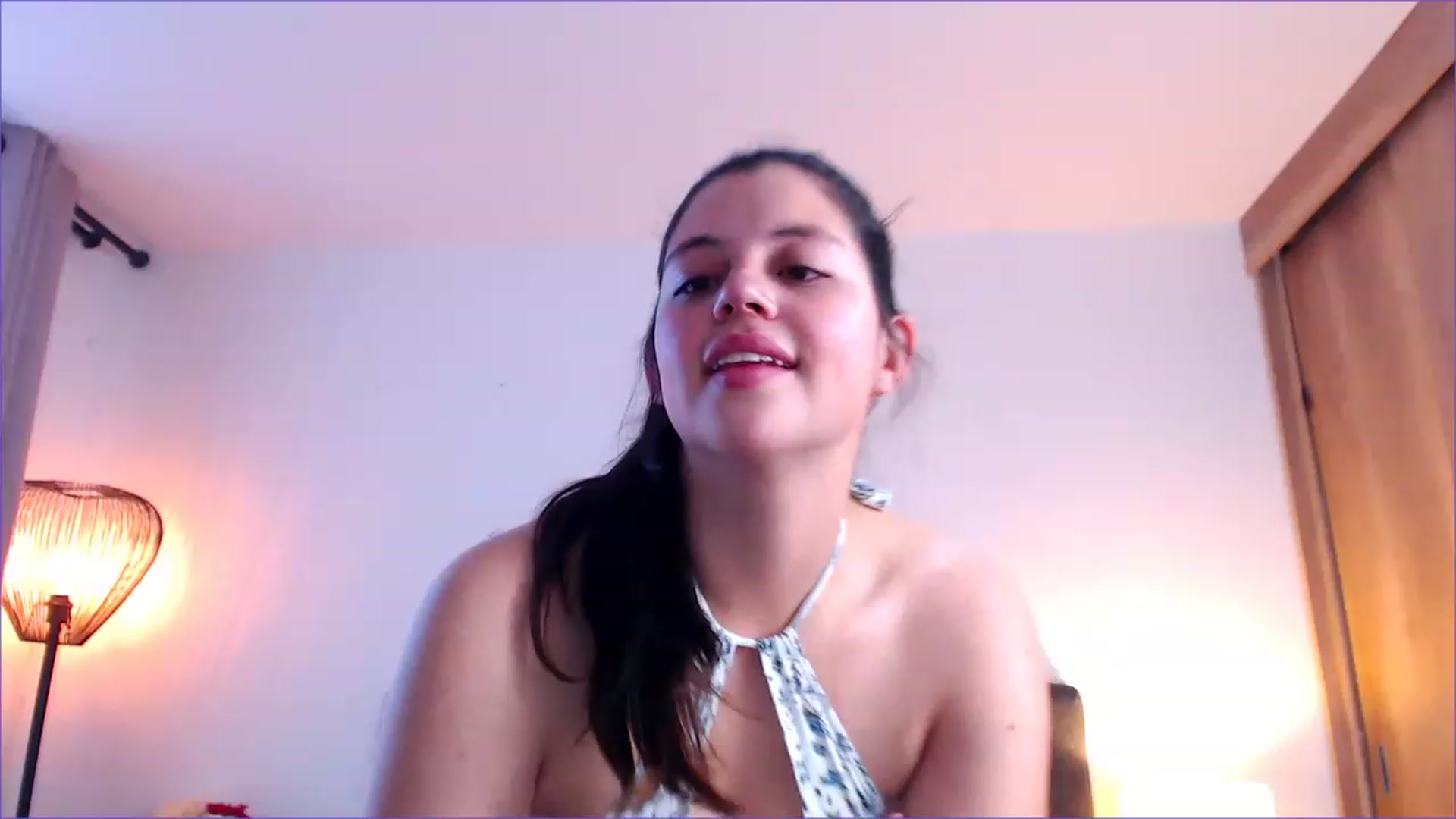 Gallery image thumbnail from AlessaCox's myfreecams stream on, 12/15/2022, 22:16 image 14 of 20