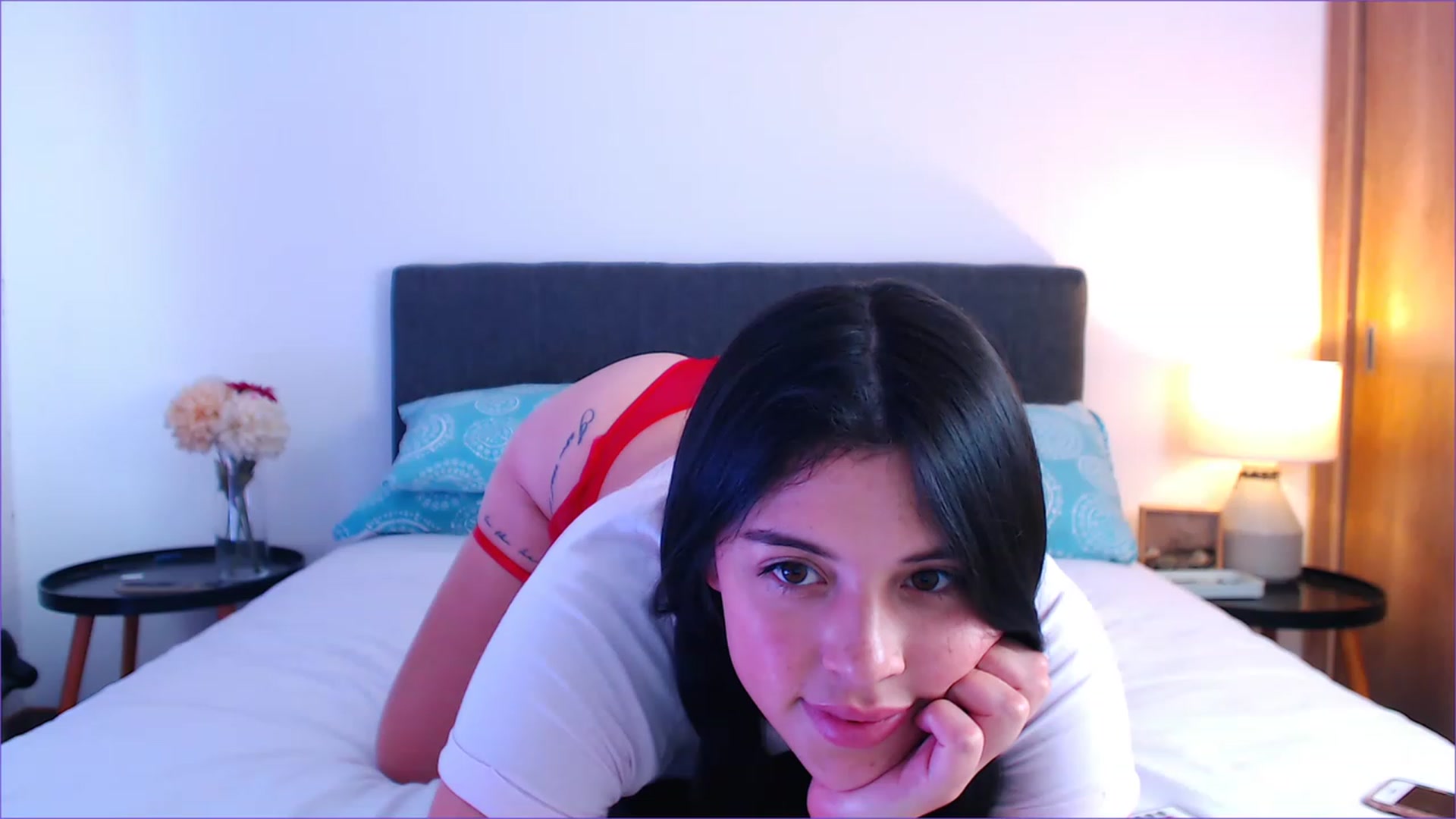 Gallery image thumbnail from AlessaCox's myfreecams stream on, 04/24/2023, 21:13 image 5 of 20