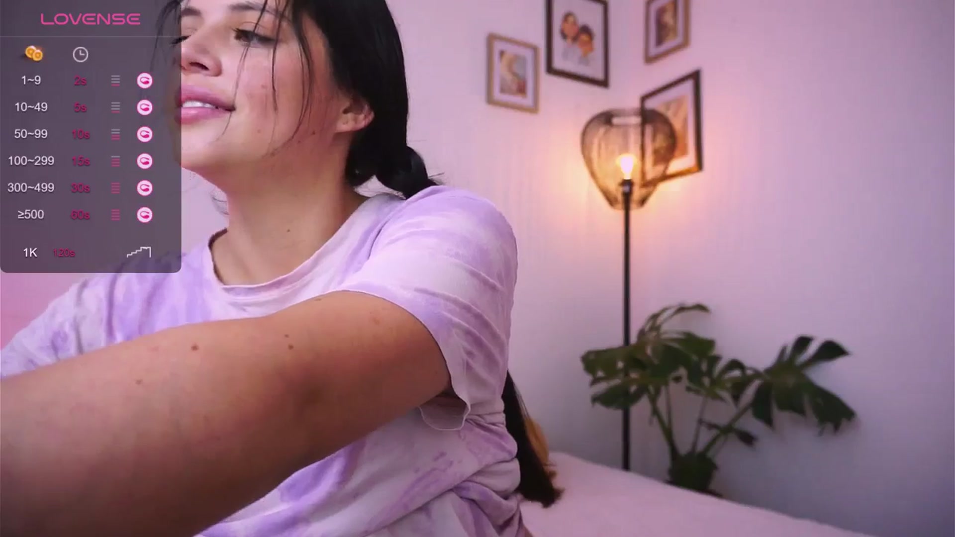 Gallery image thumbnail from AlessaCox's myfreecams stream on, 03/07/2024, 21:46 image 2 of 20