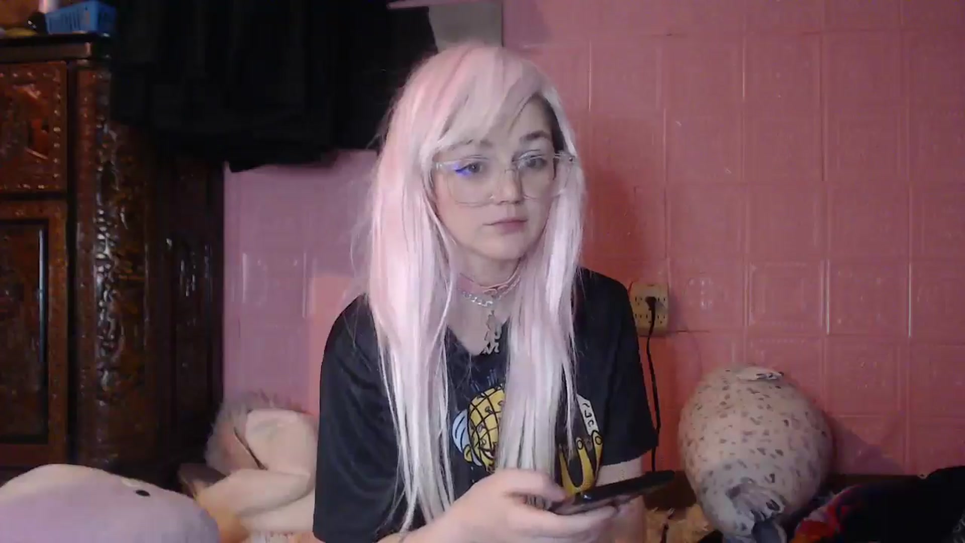 Gallery image thumbnail from AlessaRaine's myfreecams stream on, 04/12/2025, 10:00 image 4 of 20
