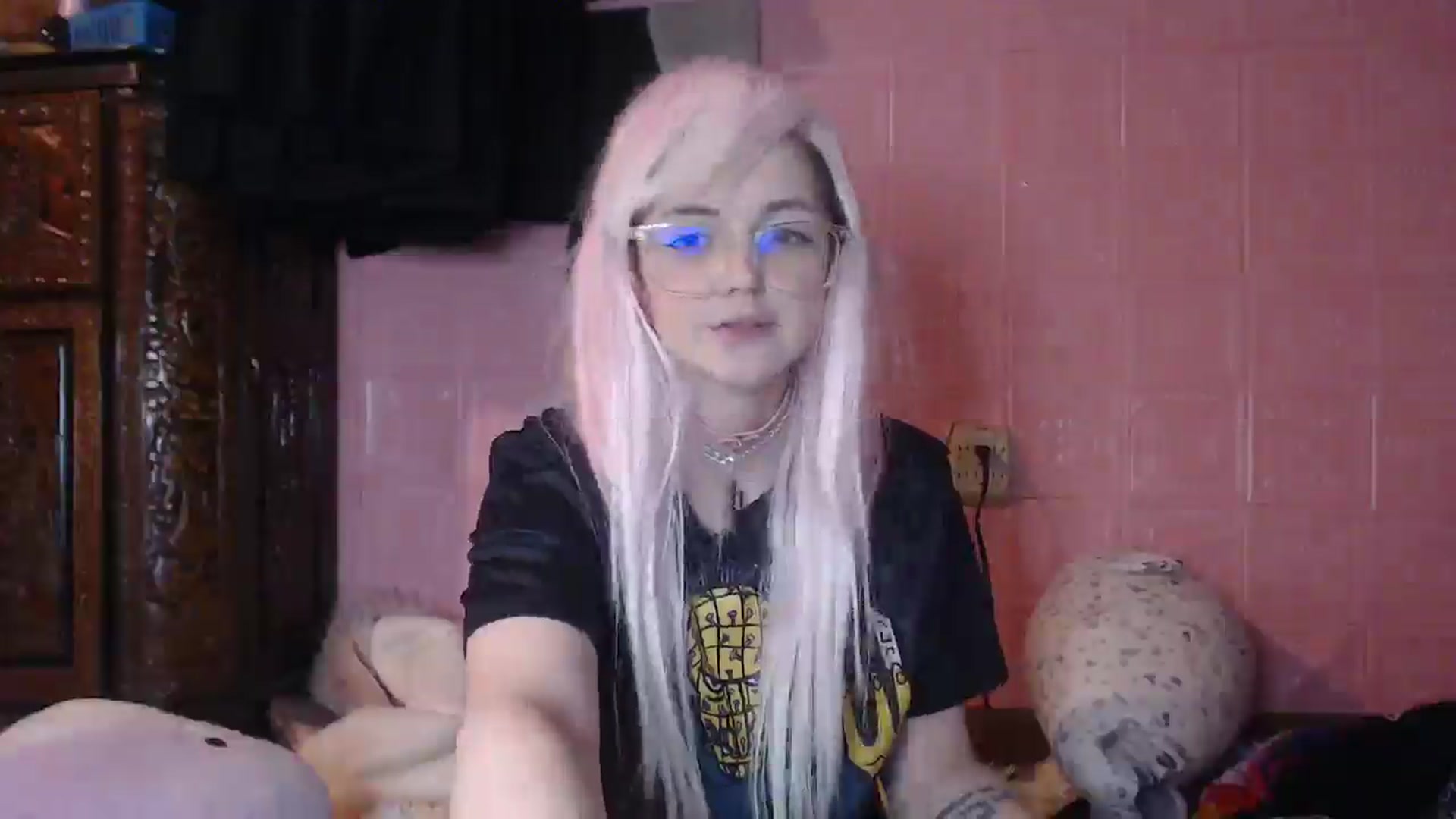 Gallery image thumbnail from AlessaRaine's myfreecams stream on, 04/12/2025, 10:00 image 7 of 20